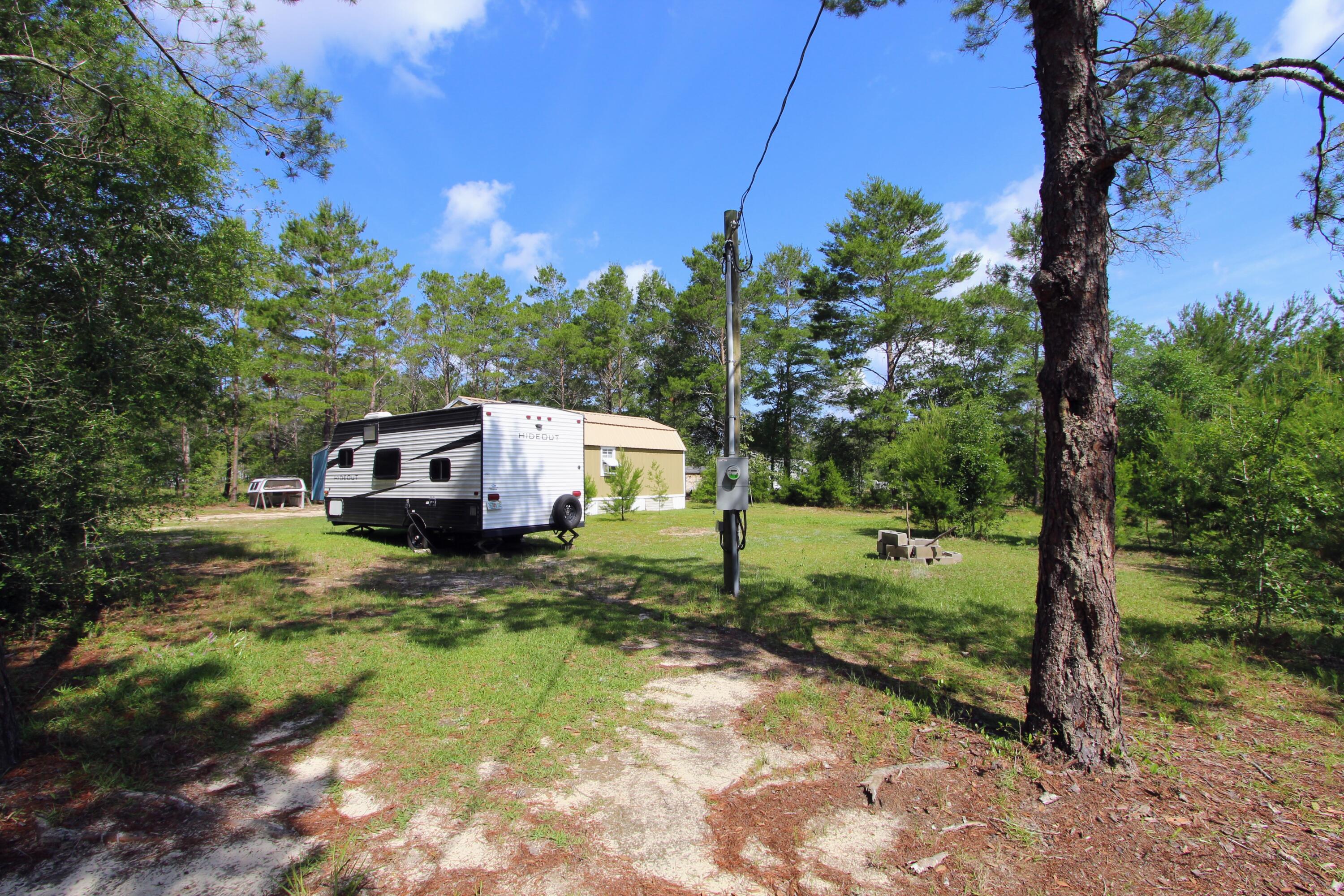 28 Meteyard Lane, DeFuniak Springs