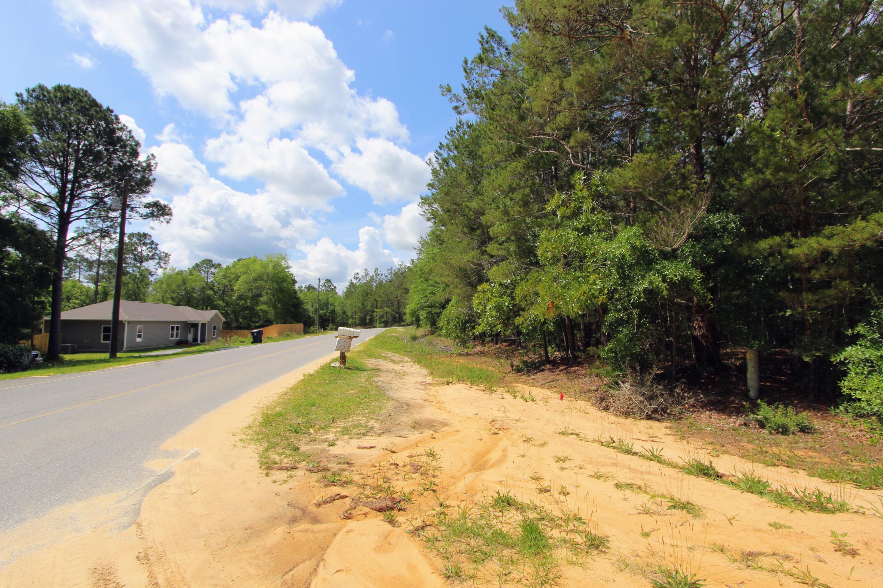 28 Meteyard Lane, DeFuniak Springs