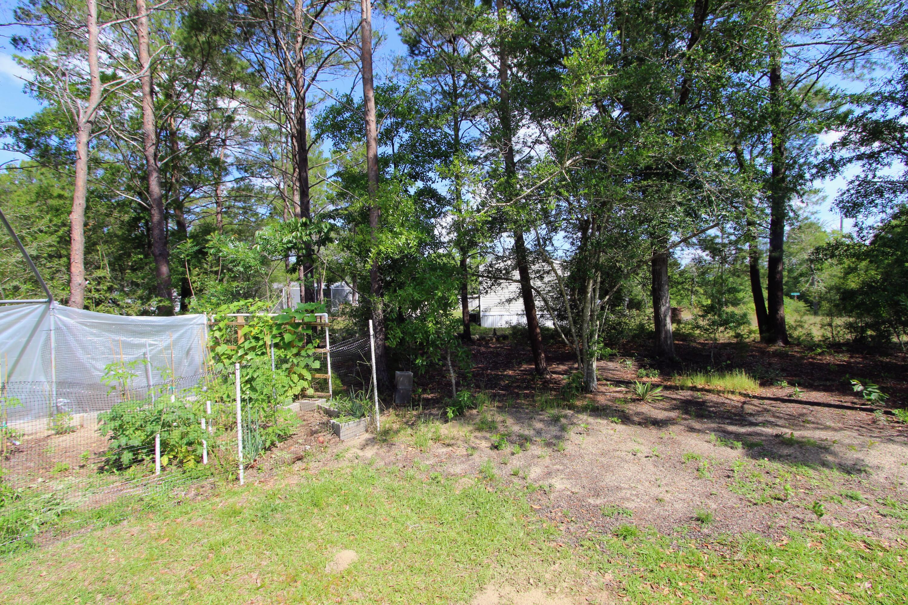28 Meteyard Lane, DeFuniak Springs