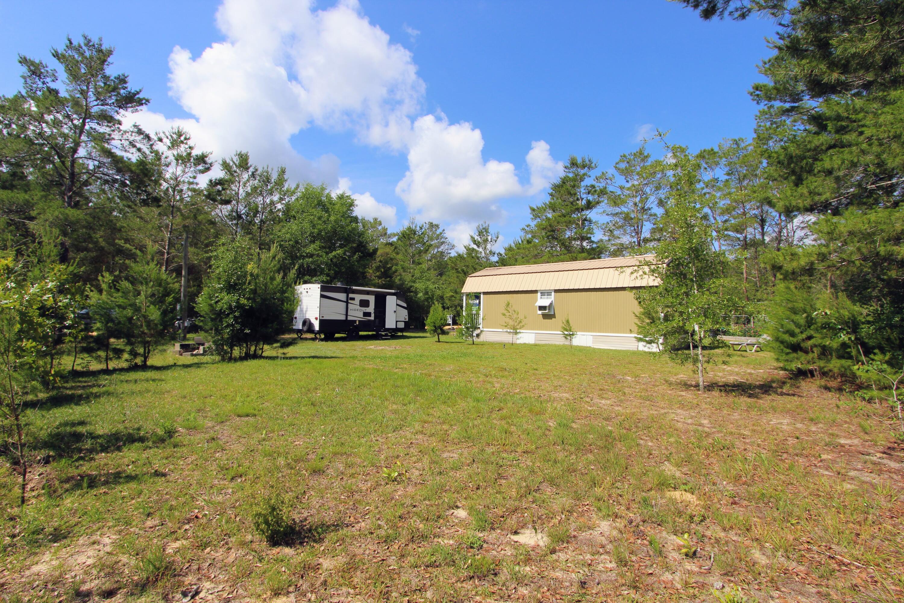 28 Meteyard Lane, DeFuniak Springs