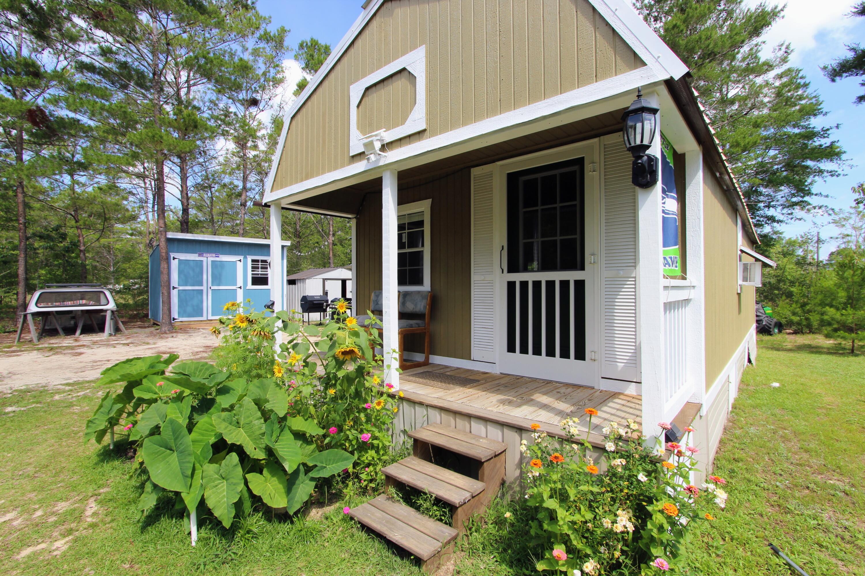 28 Meteyard Lane, DeFuniak Springs