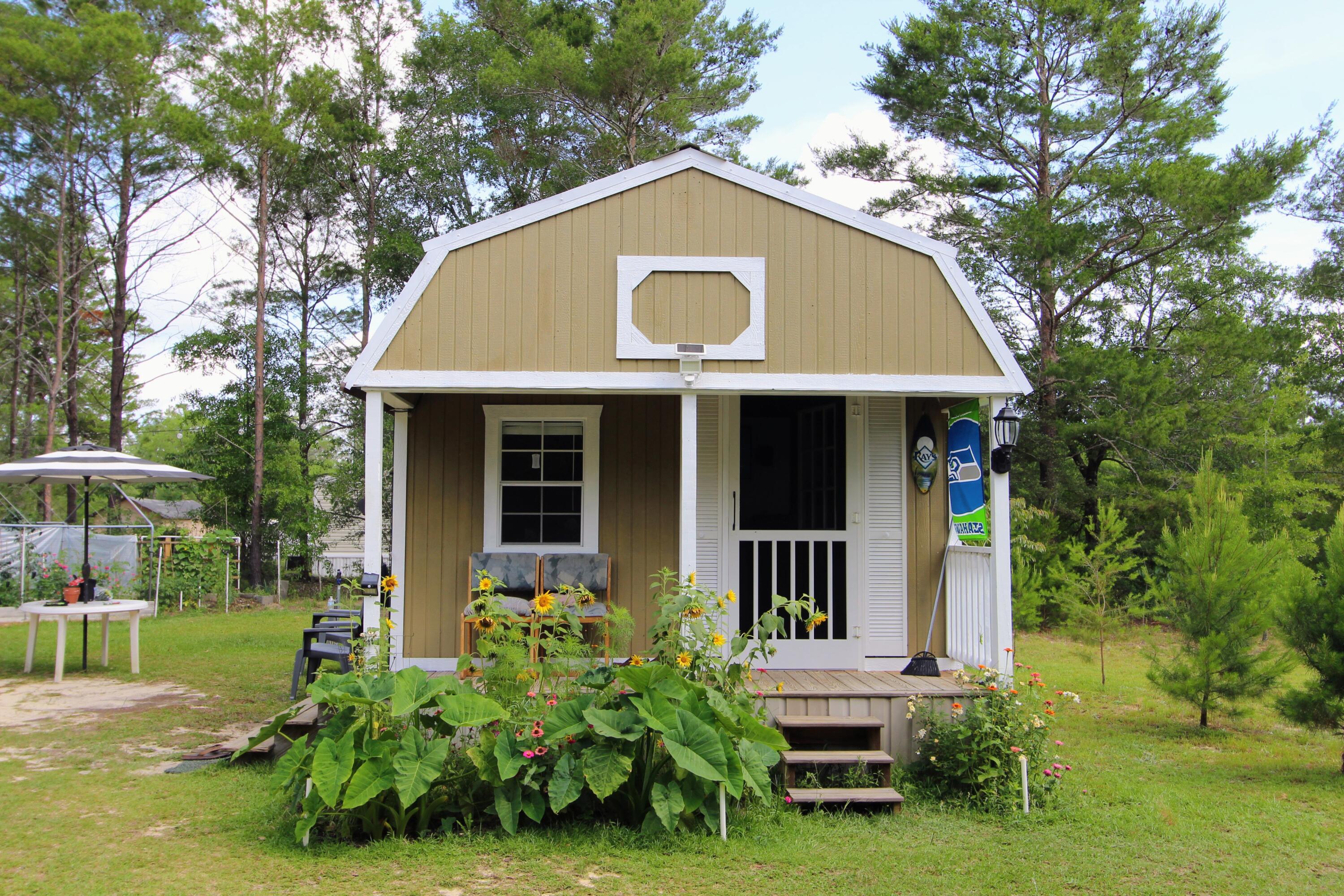 28 Meteyard Lane, DeFuniak Springs