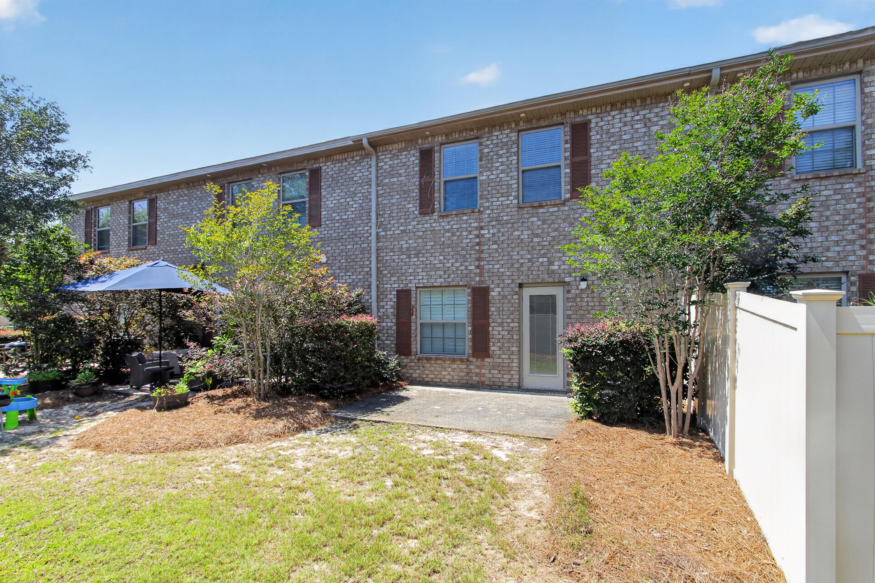 2121 Wilsons Plover Circle