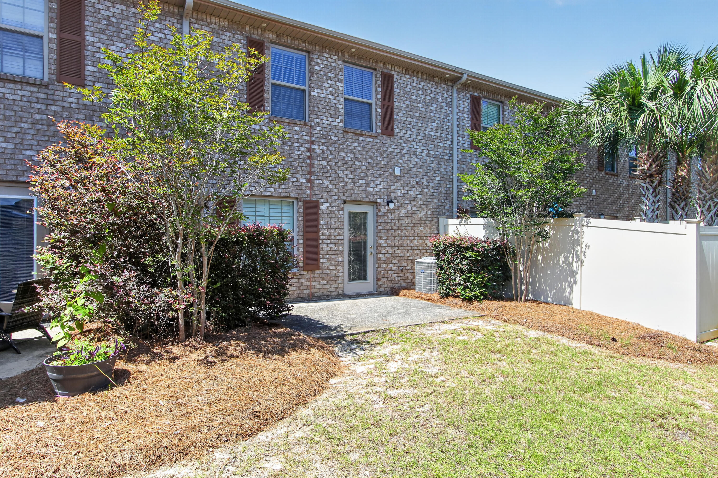 2121 Wilsons Plover Circle