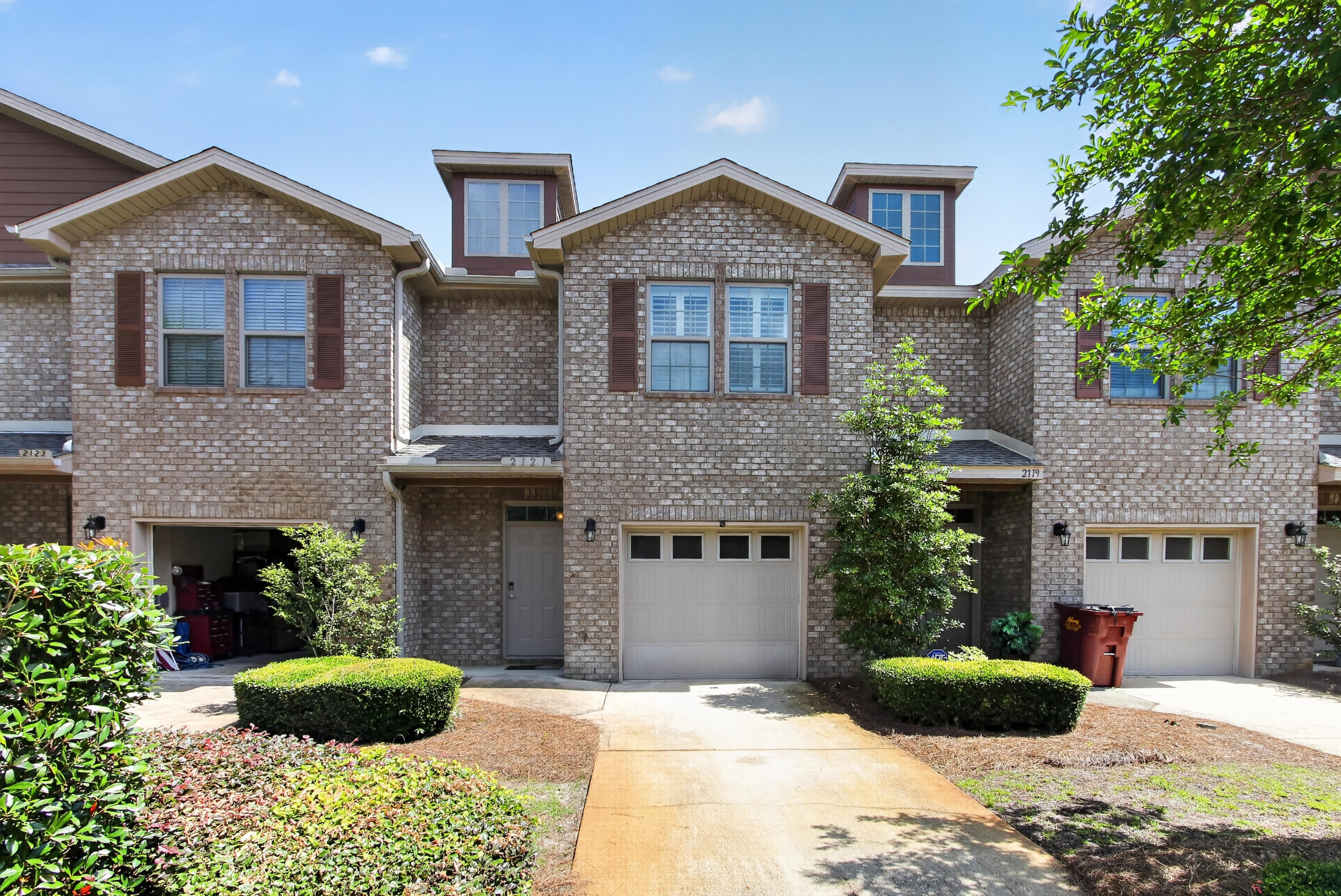 2121 Wilsons Plover Circle