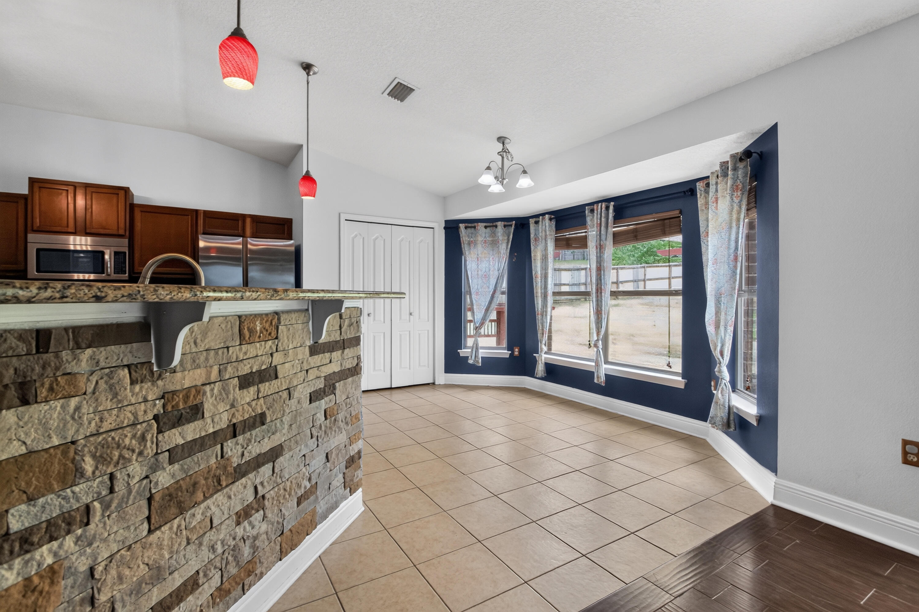 6280 Equine Drive