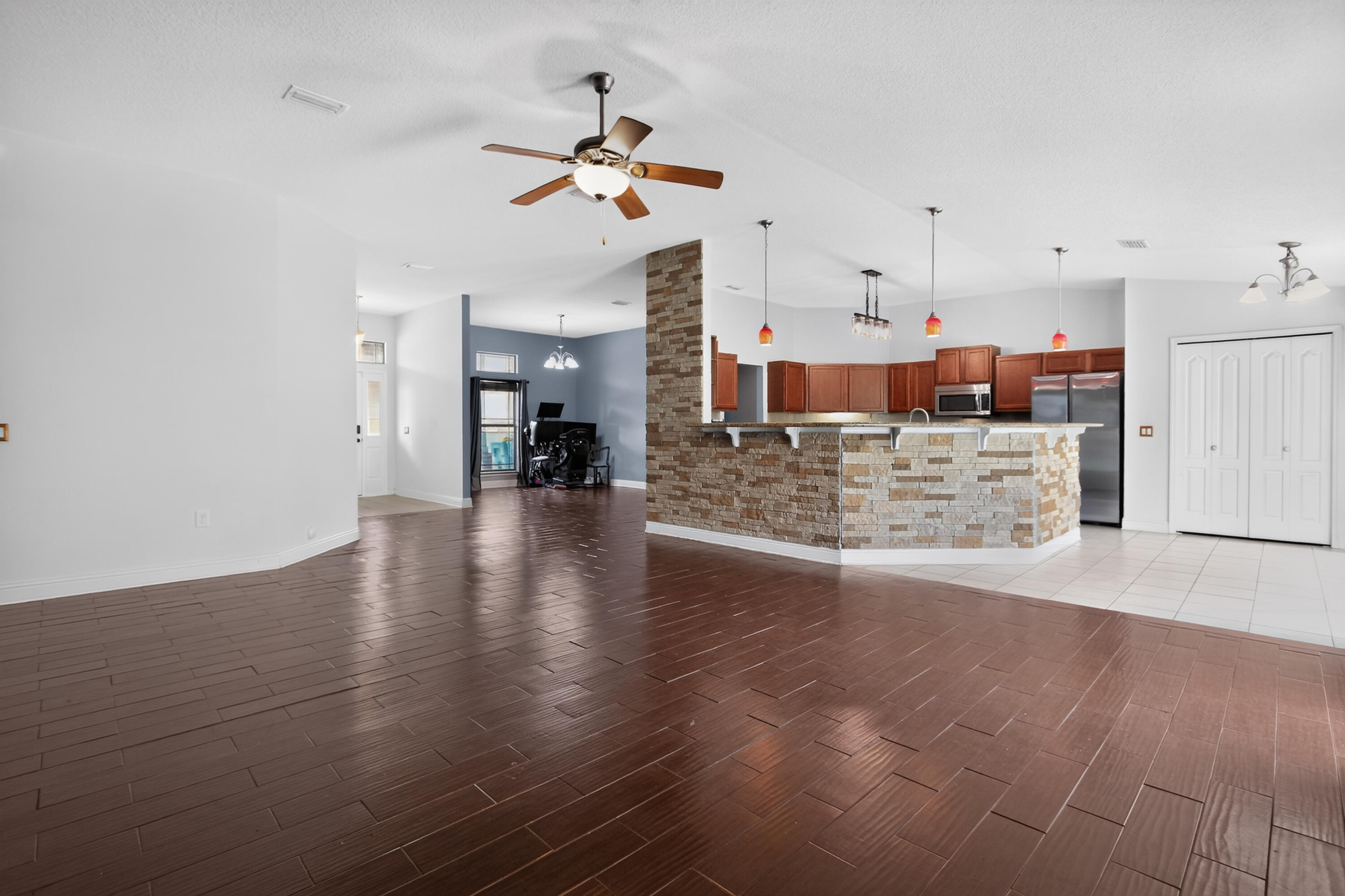 6280 Equine Drive