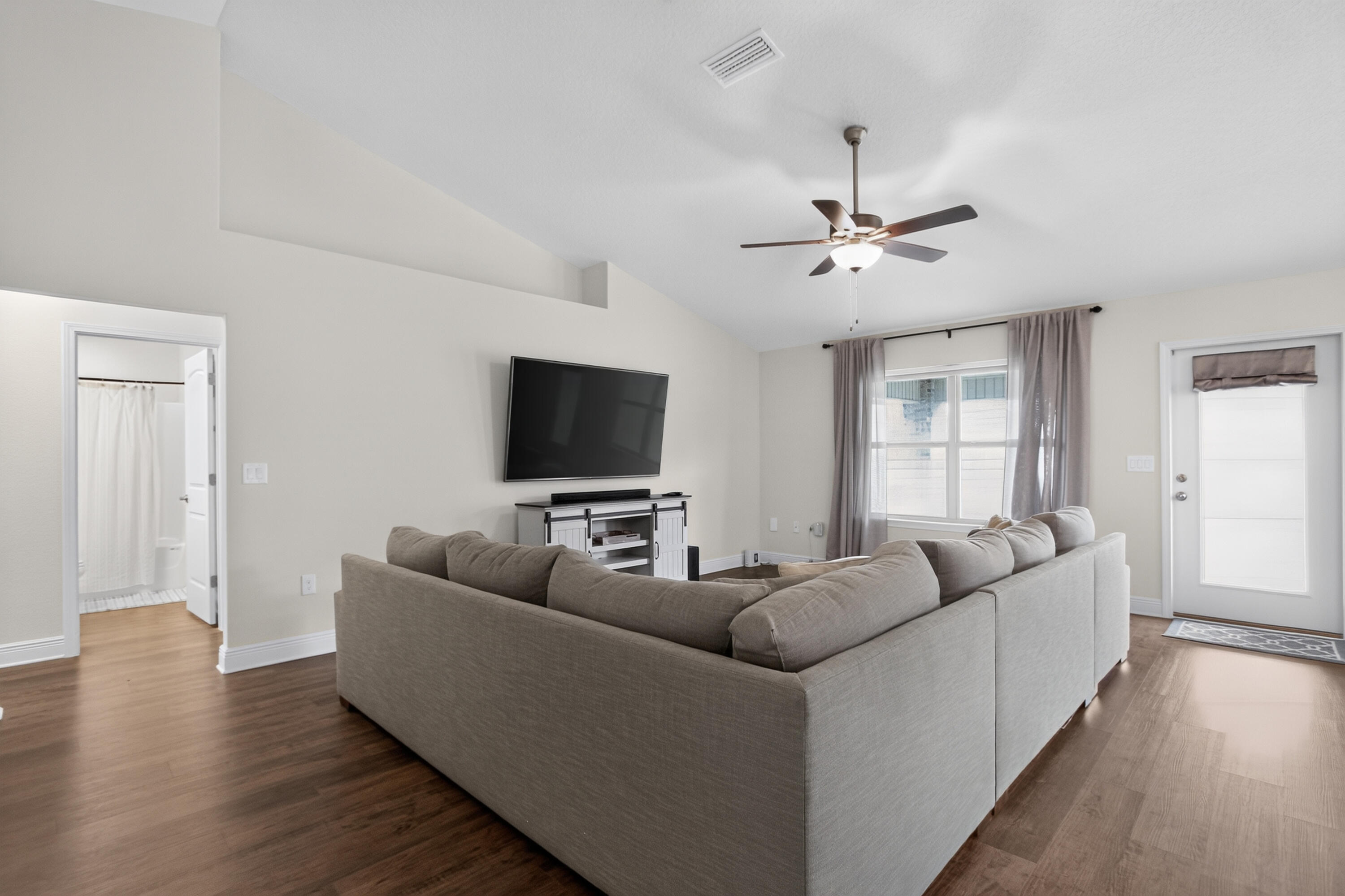 2214 Jernigan Drive