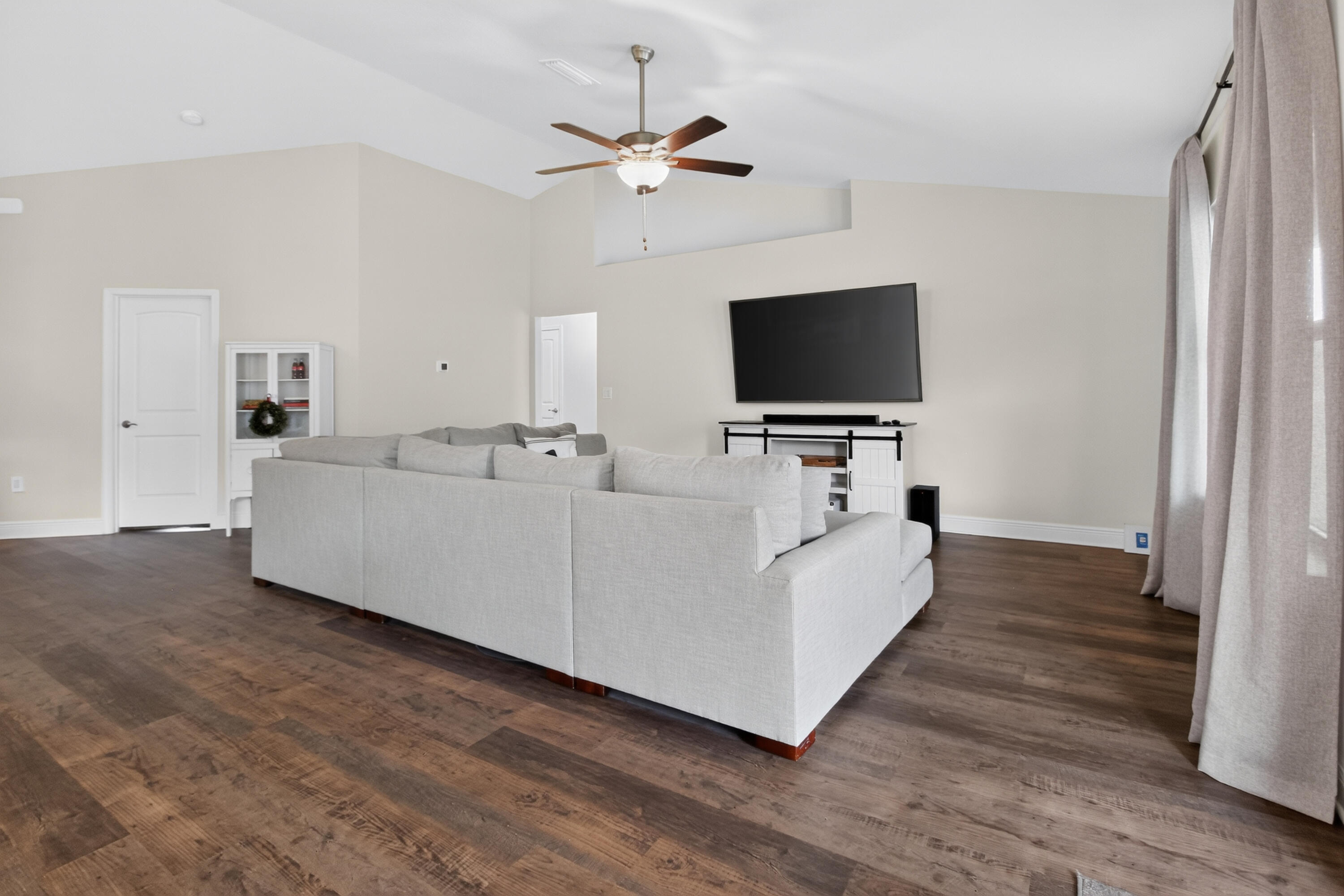 2214 Jernigan Drive