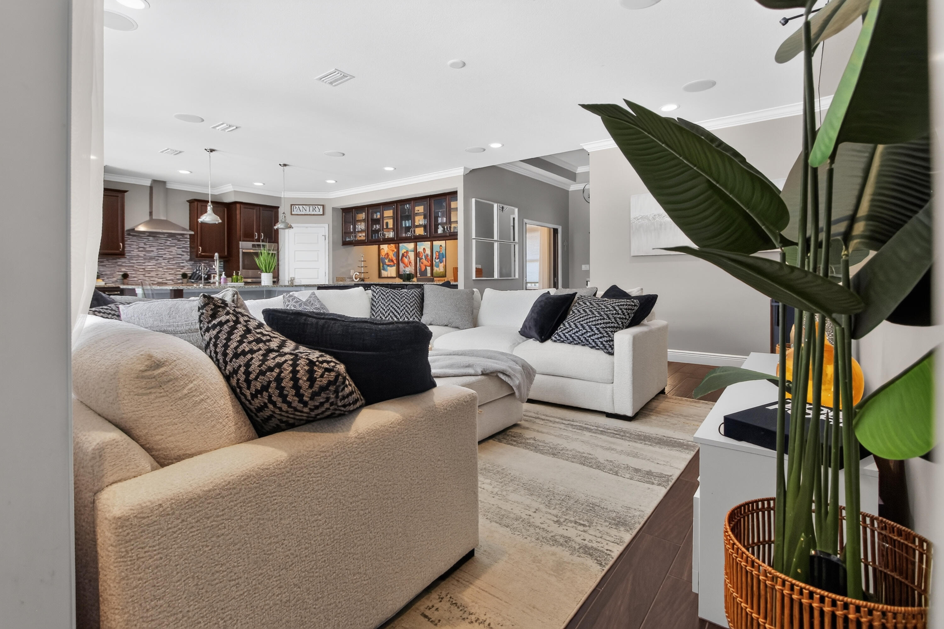 5522 Frontier Drive