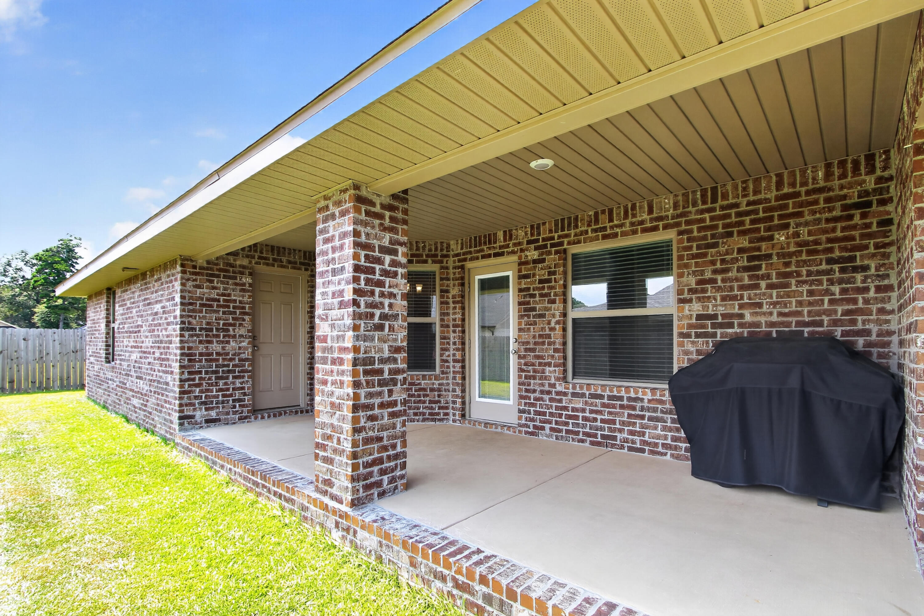 5823 Crestlake Drive