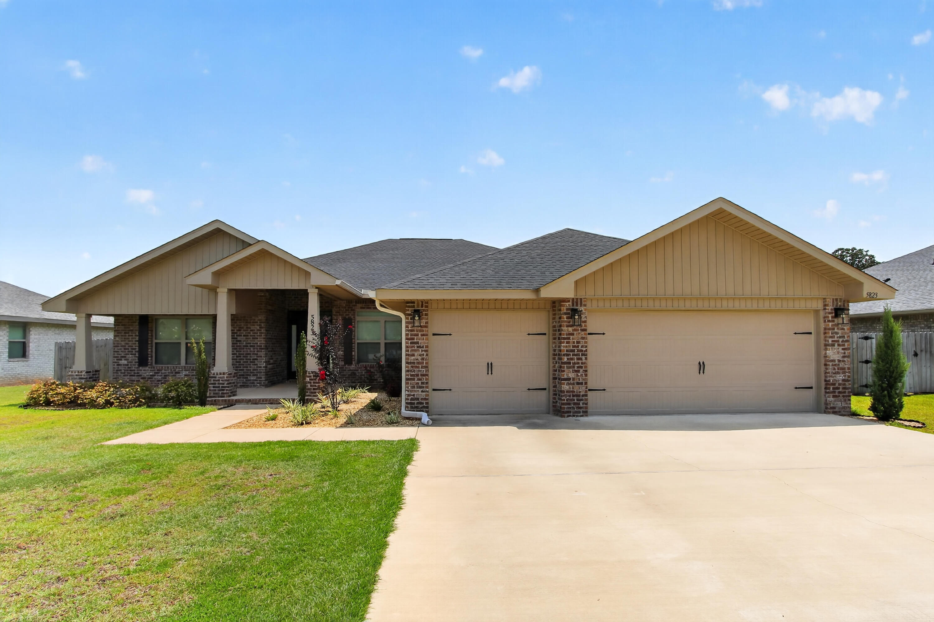 5823 Crestlake Drive