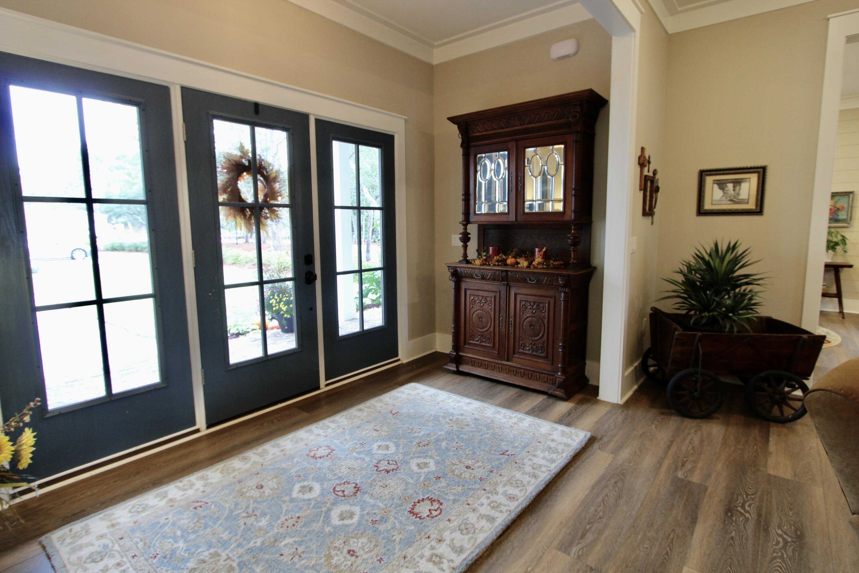 103 W Bayou Forest Drive