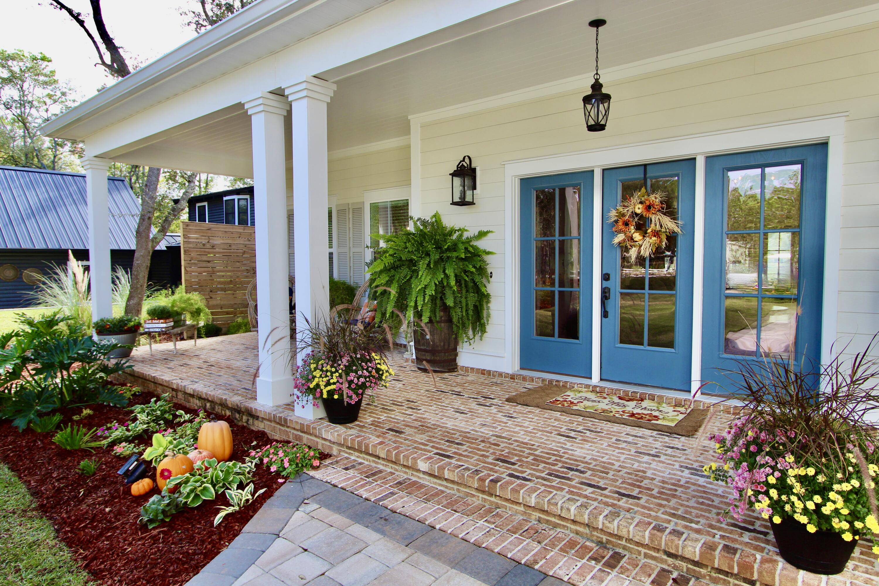 103 W Bayou Forest Drive