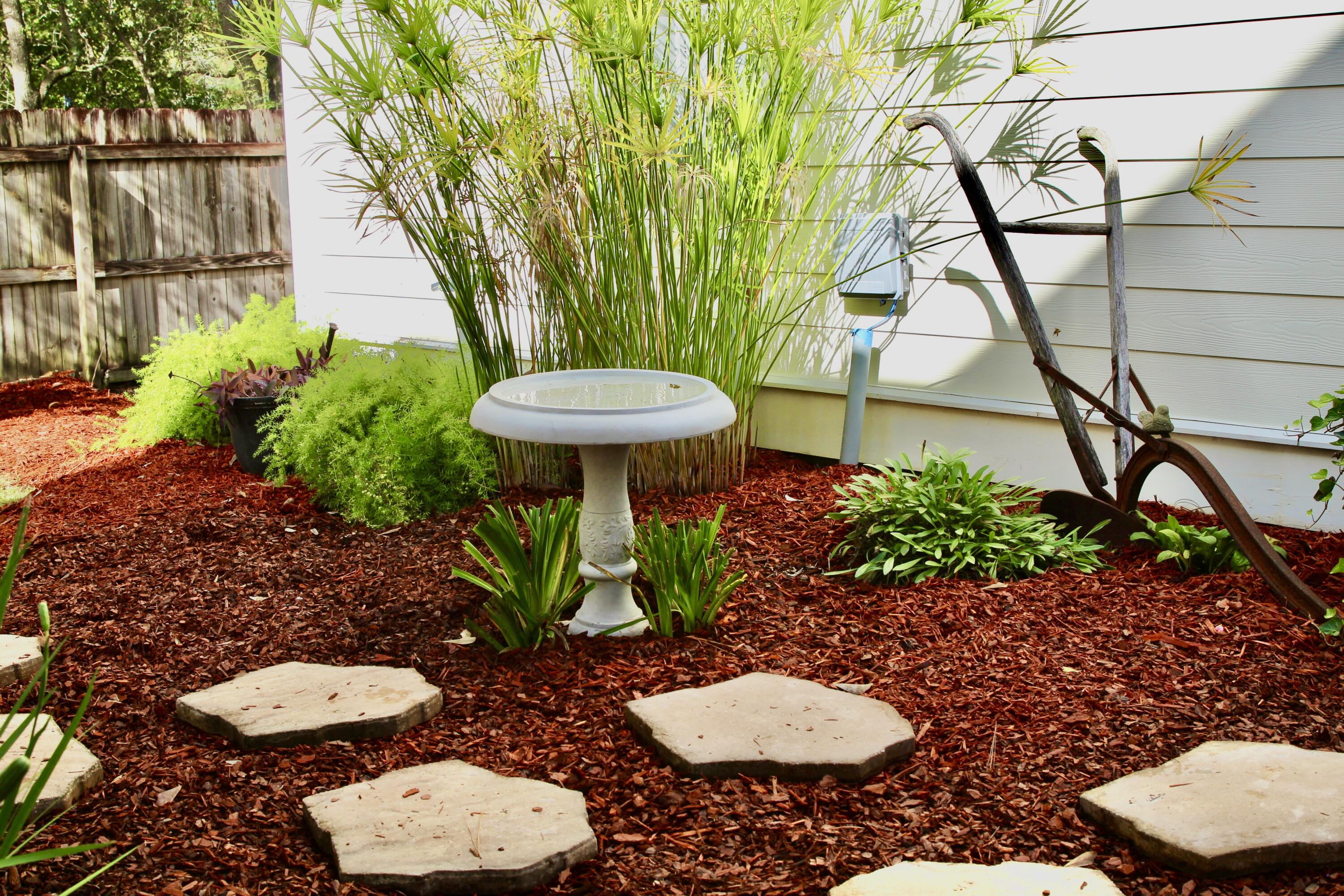 103 W Bayou Forest Drive