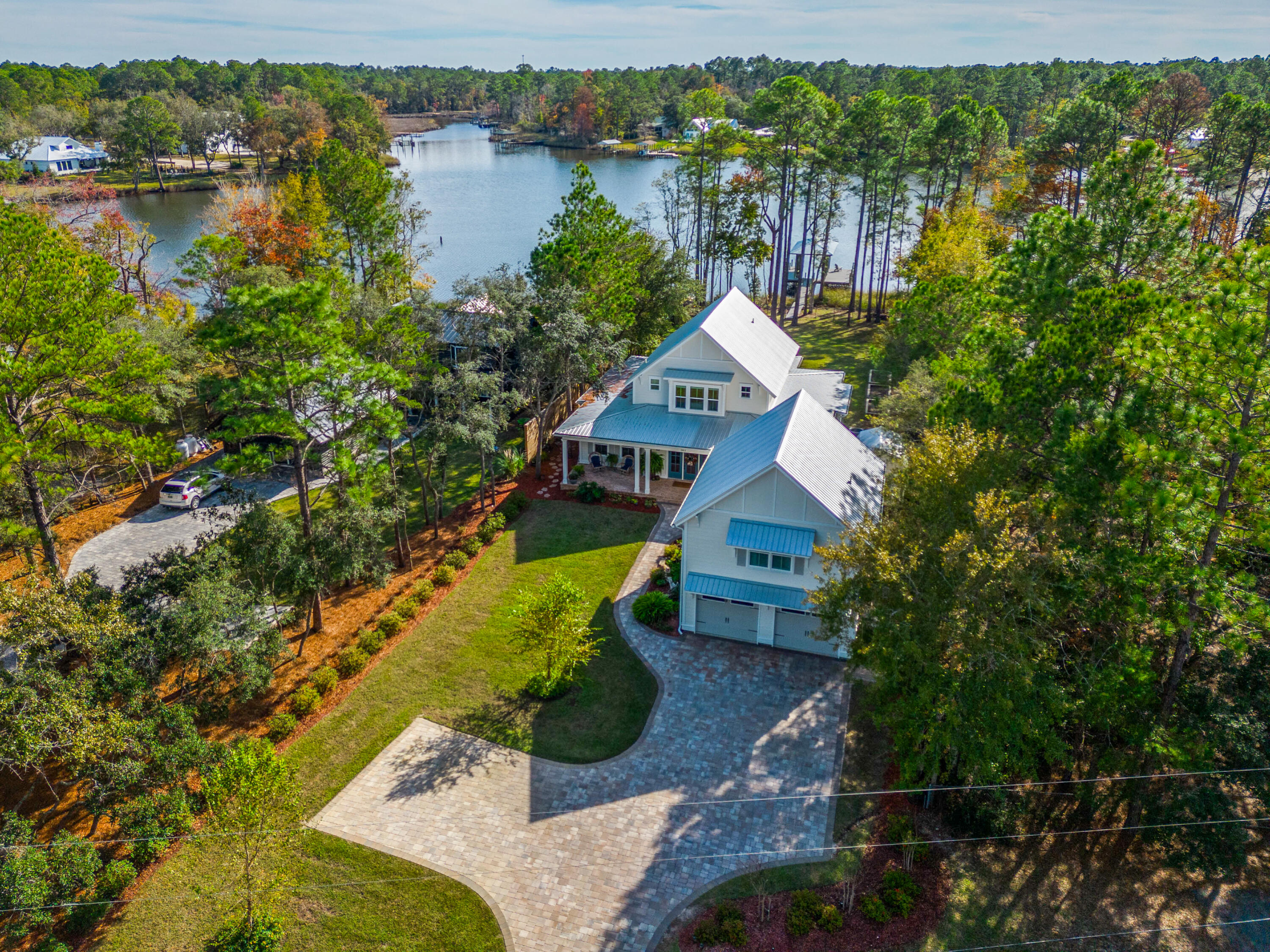 103 W Bayou Forest Drive