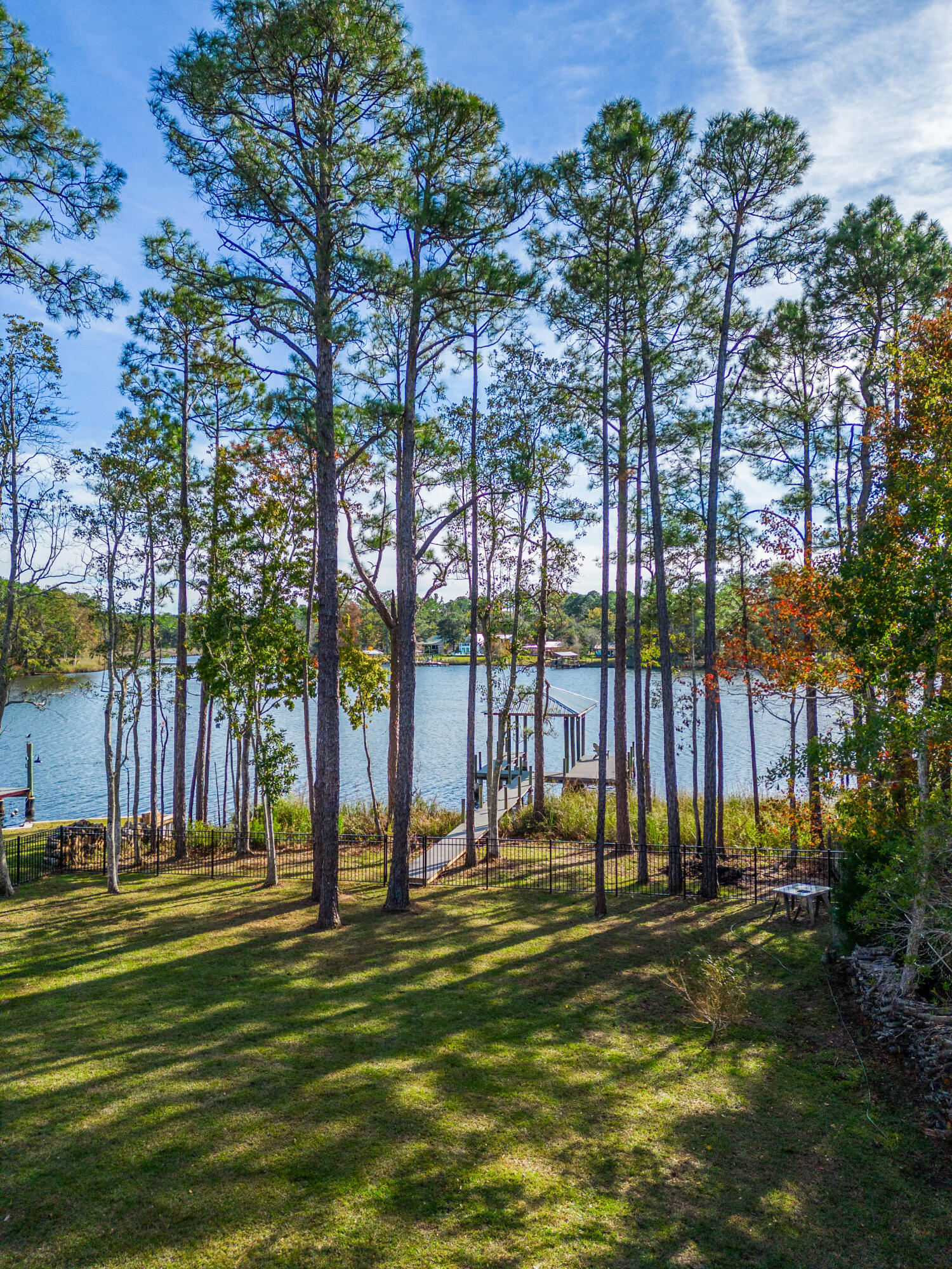 103 W Bayou Forest Drive