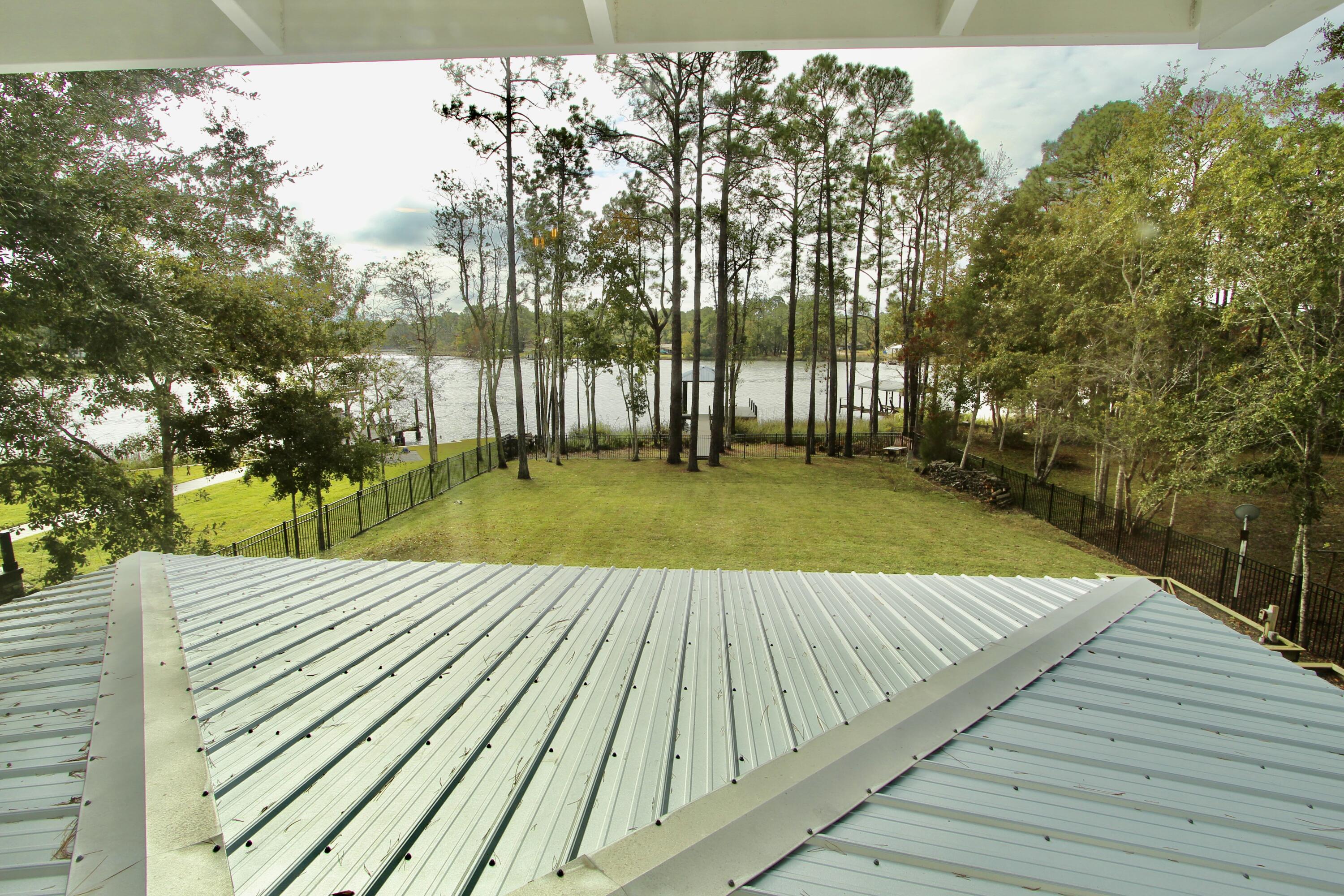 103 W Bayou Forest Drive