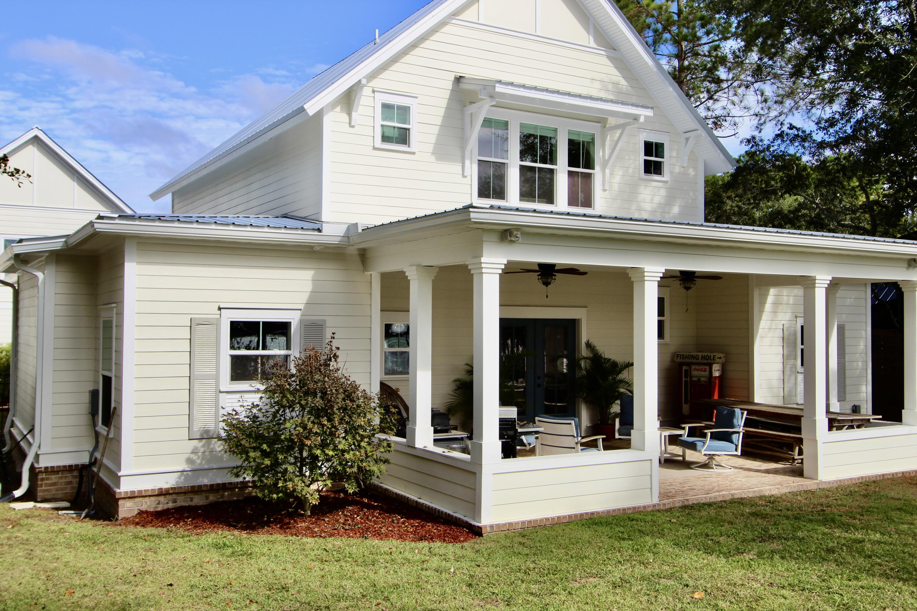 103 W Bayou Forest Drive