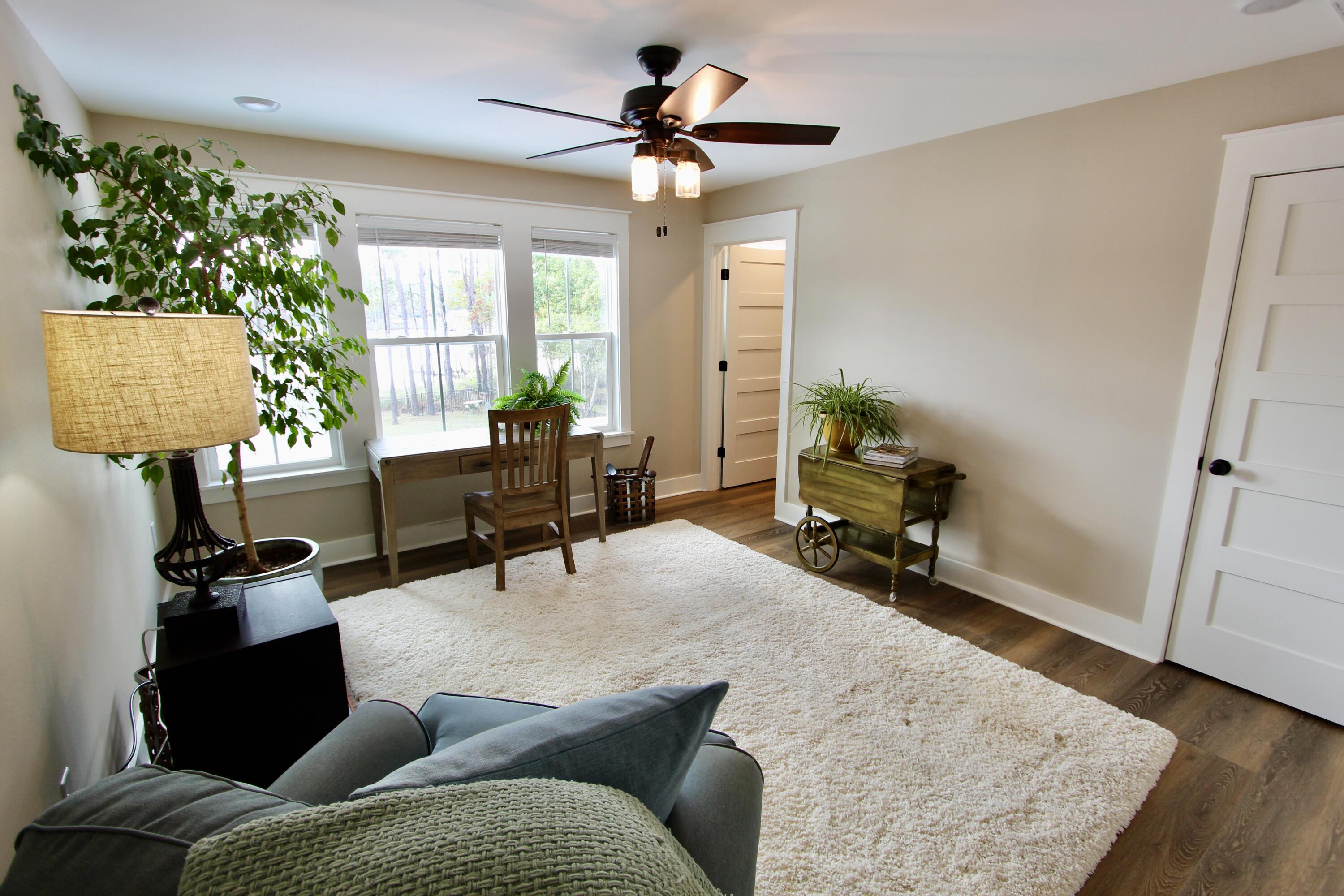 103 W Bayou Forest Drive