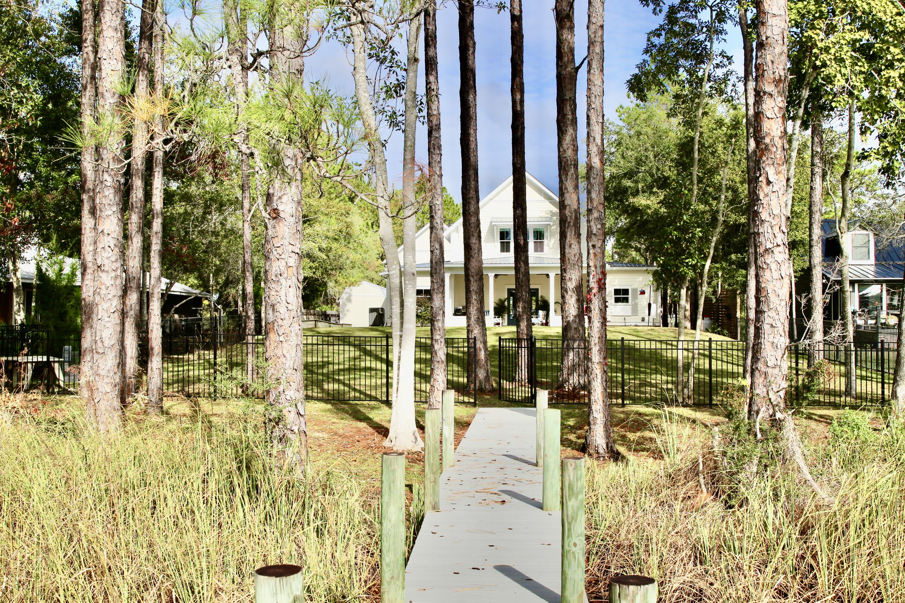 103 W Bayou Forest Drive