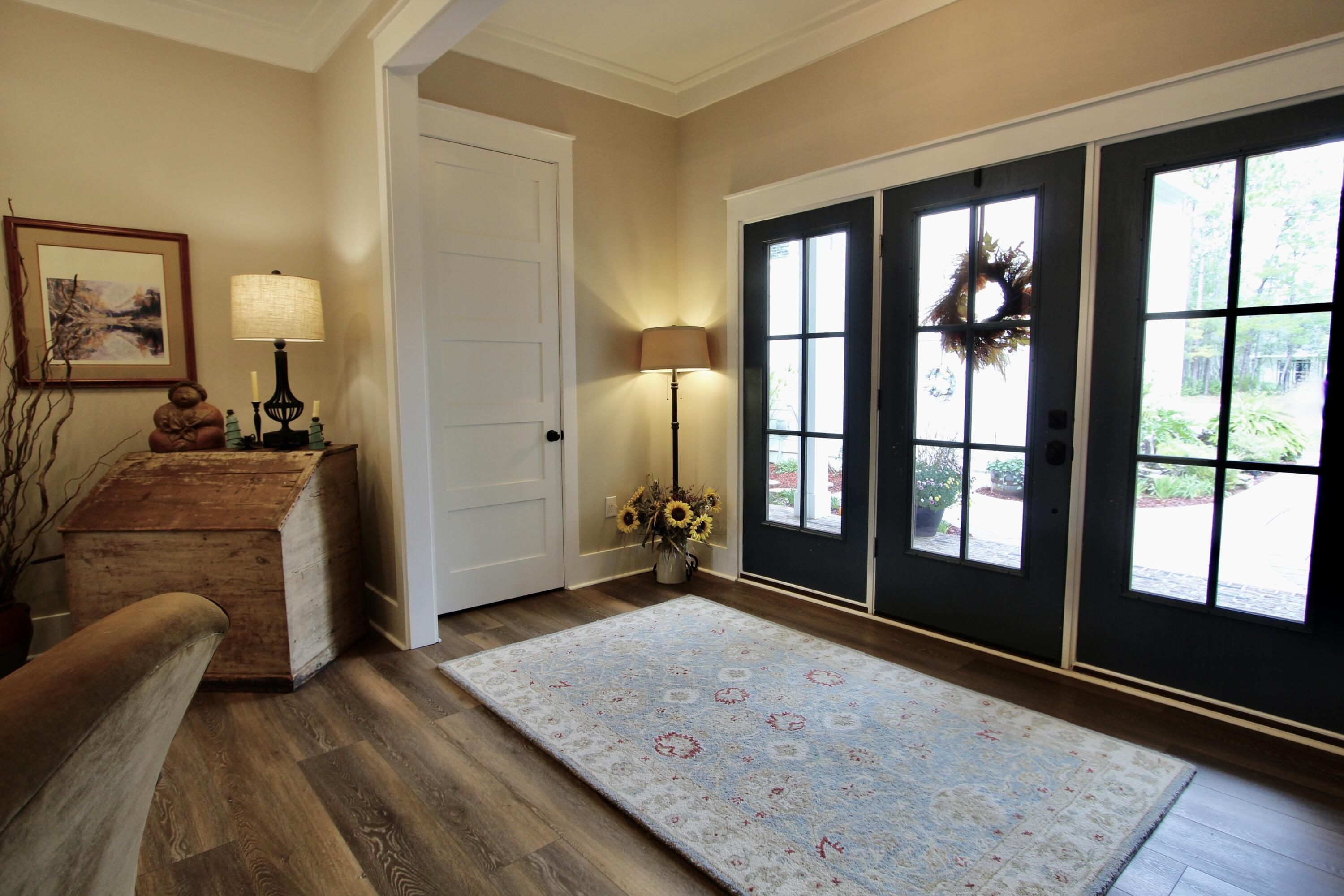 103 W Bayou Forest Drive