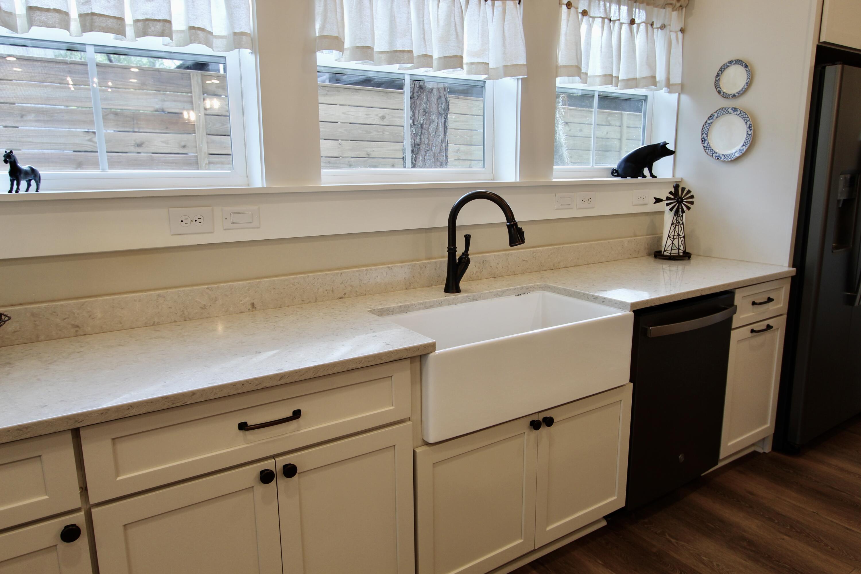 103 W Bayou Forest Drive