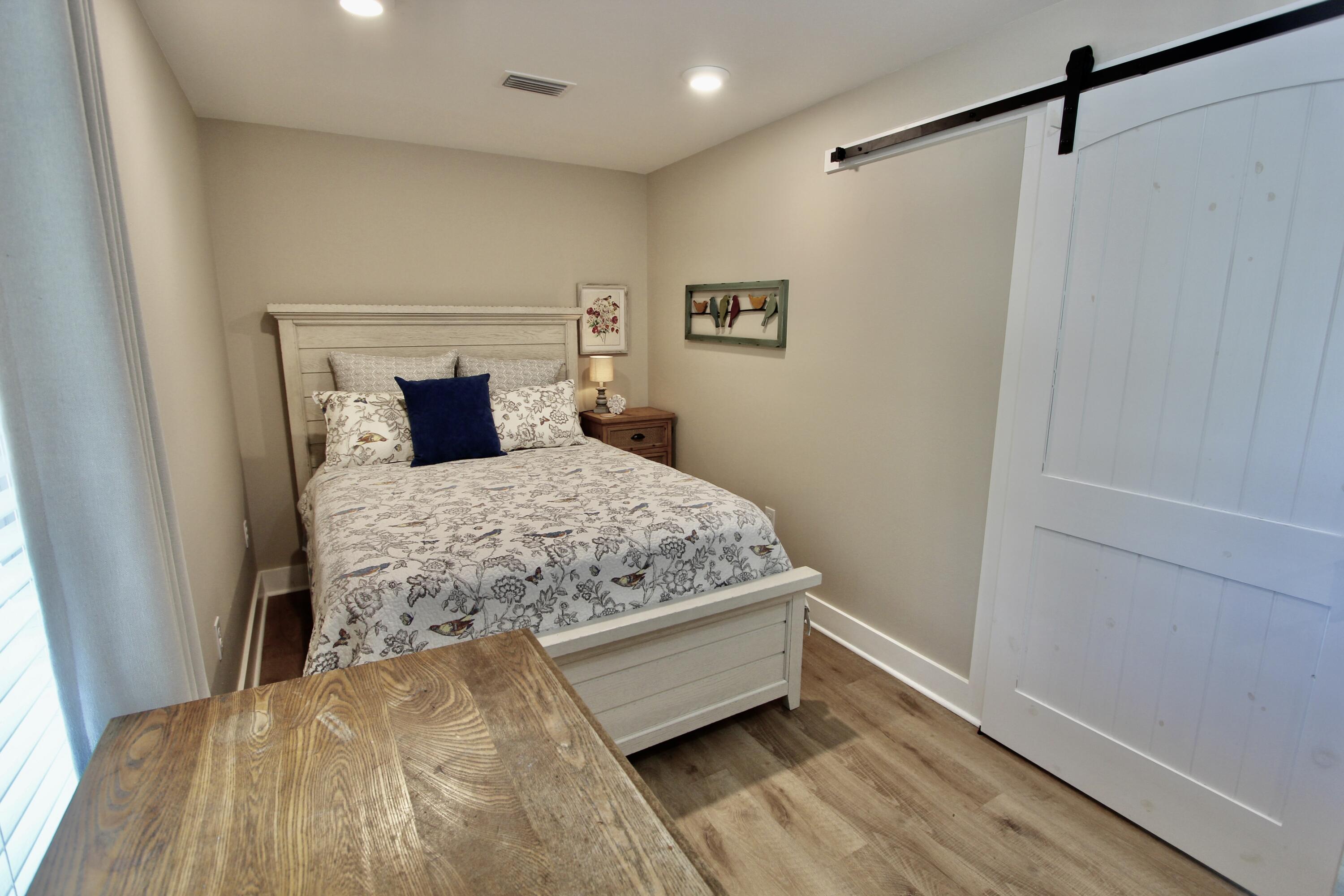 103 W Bayou Forest Drive