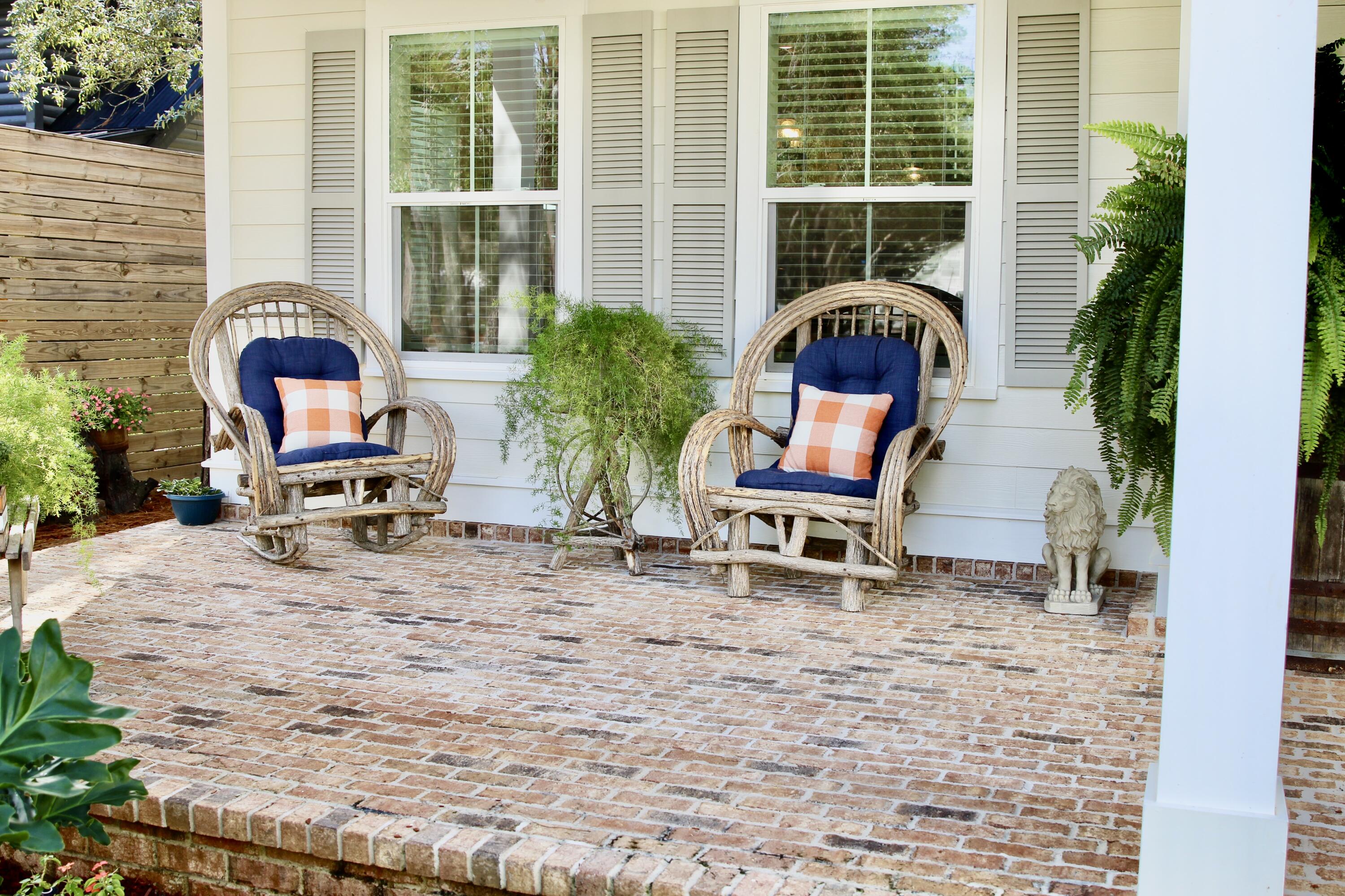 103 W Bayou Forest Drive