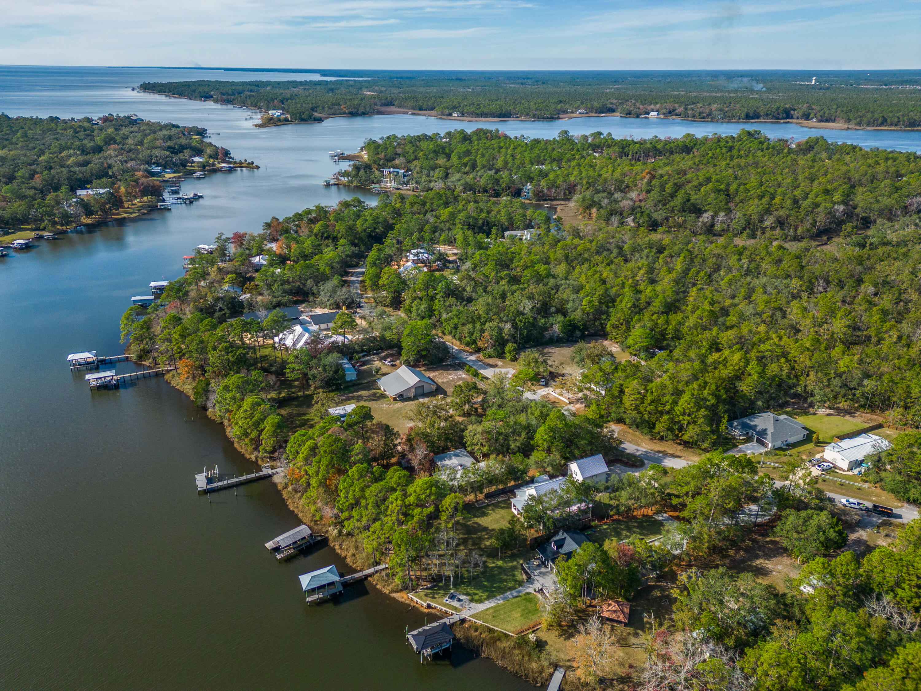 103 W Bayou Forest Drive