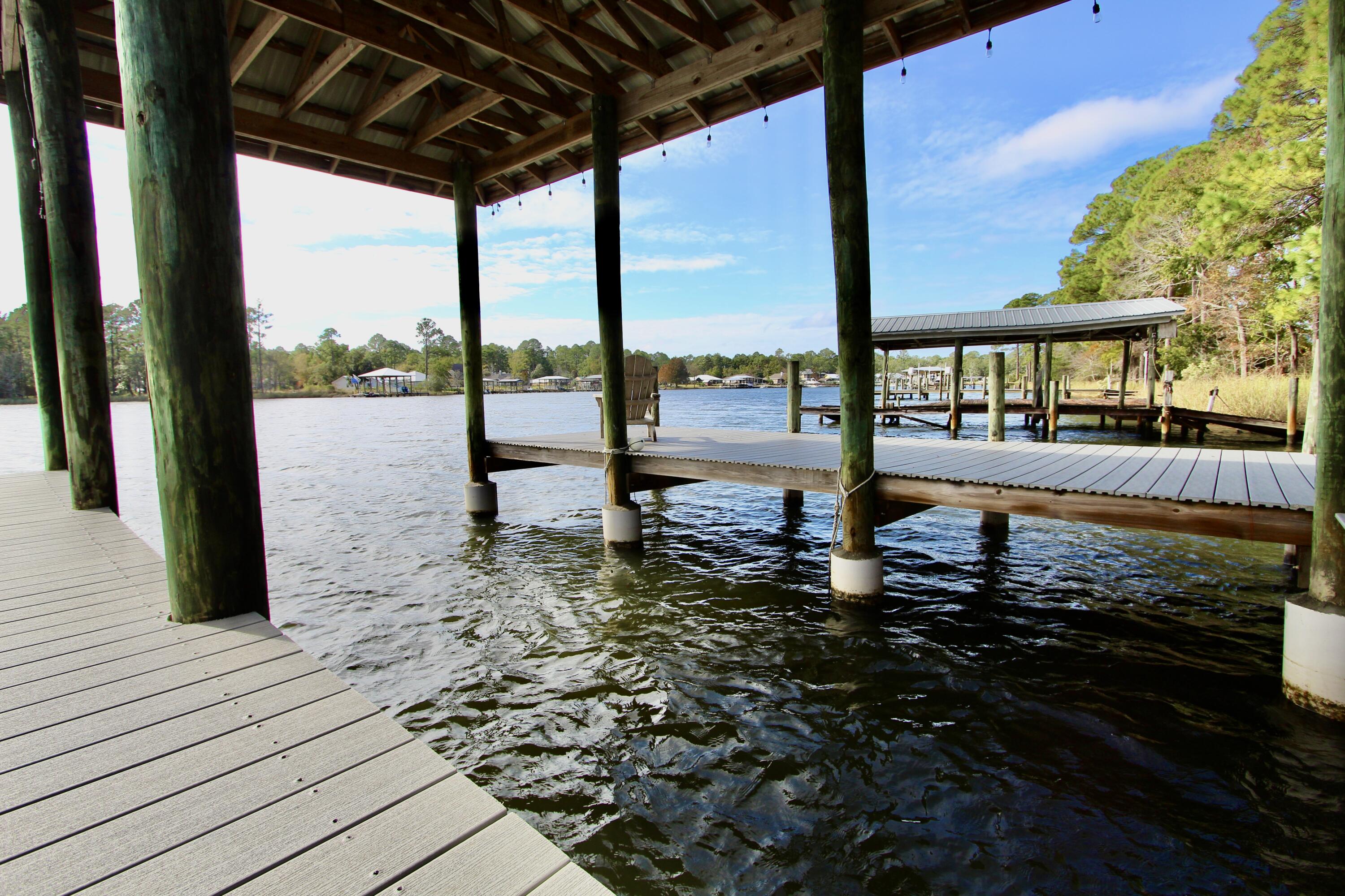 103 W Bayou Forest Drive