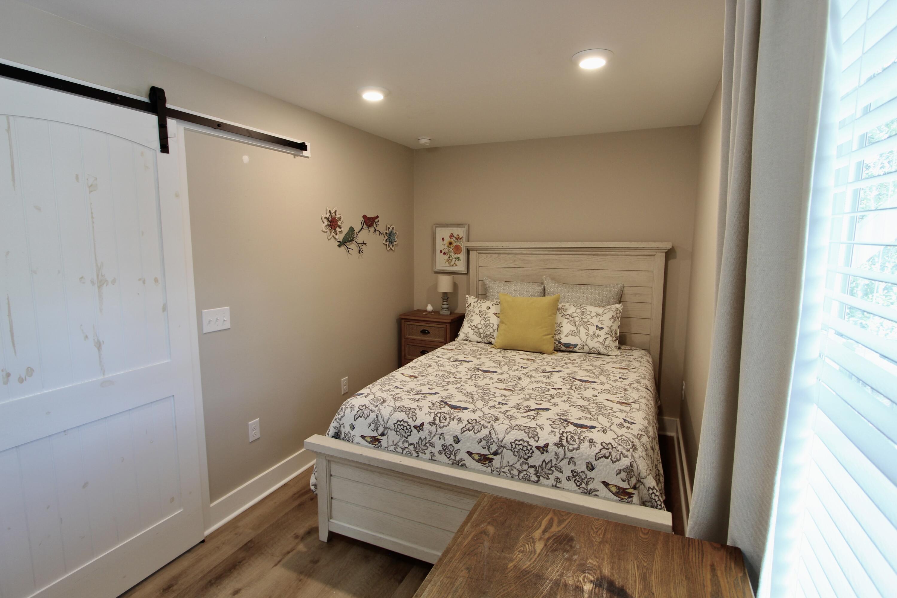 103 W Bayou Forest Drive