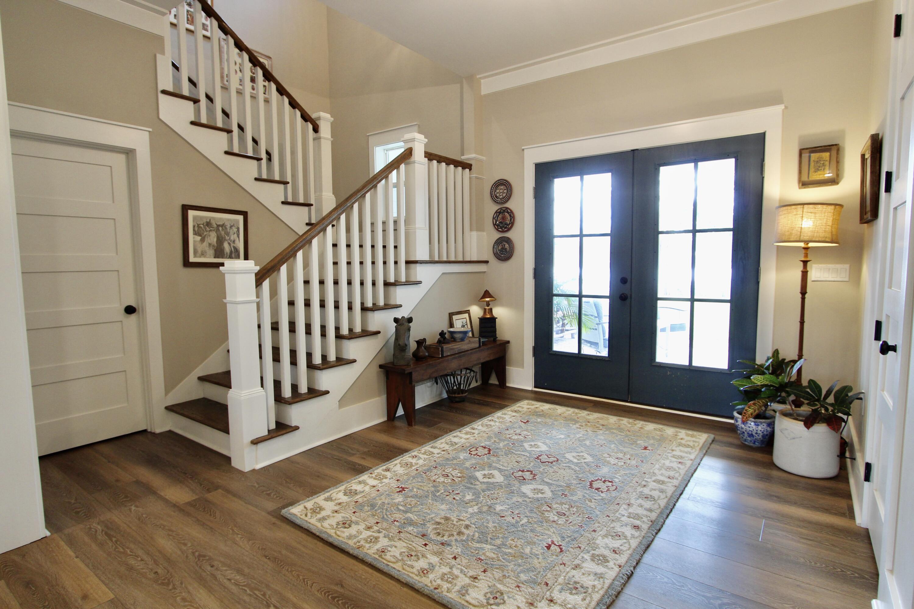 103 W Bayou Forest Drive