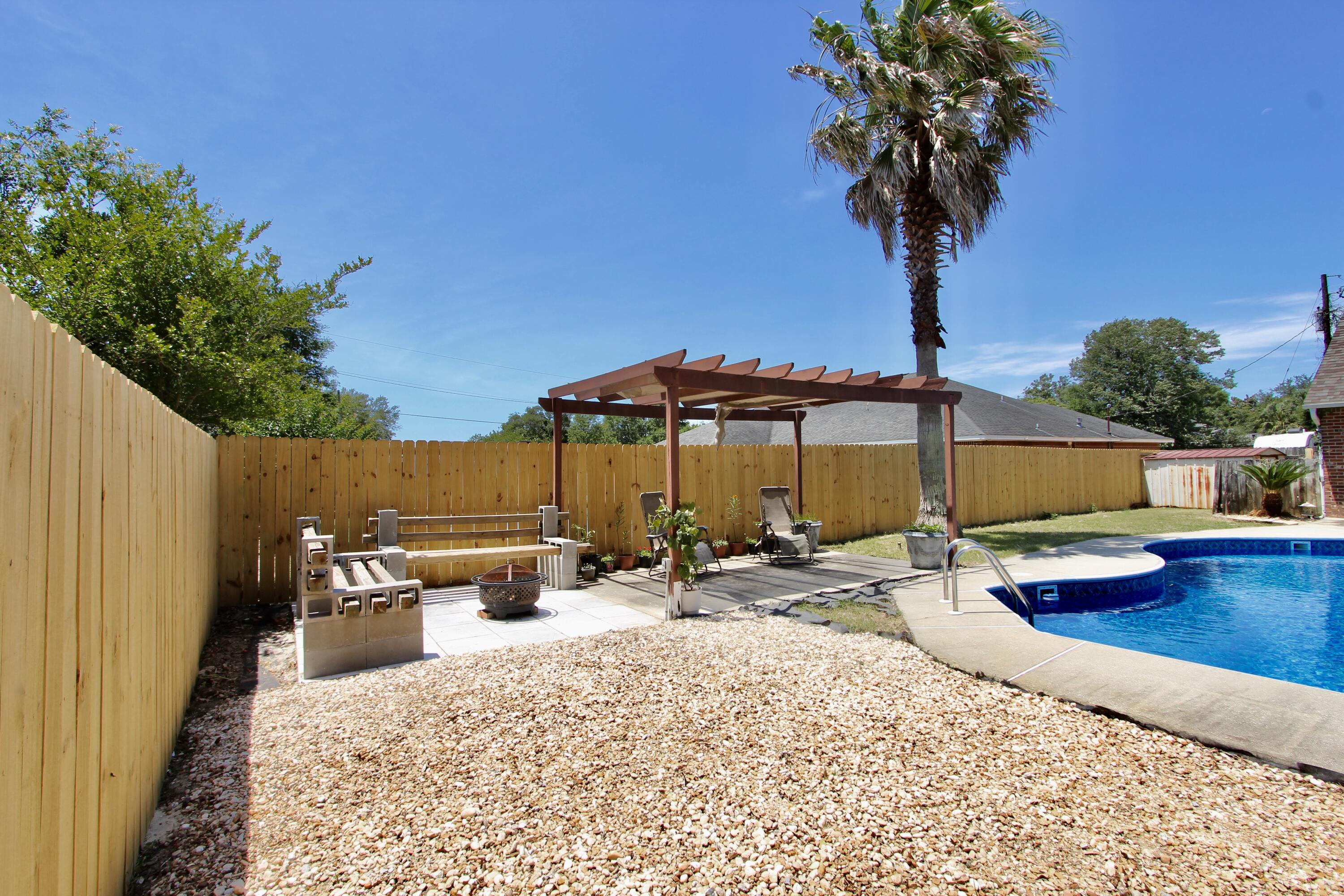 608 Huck Finn Lane