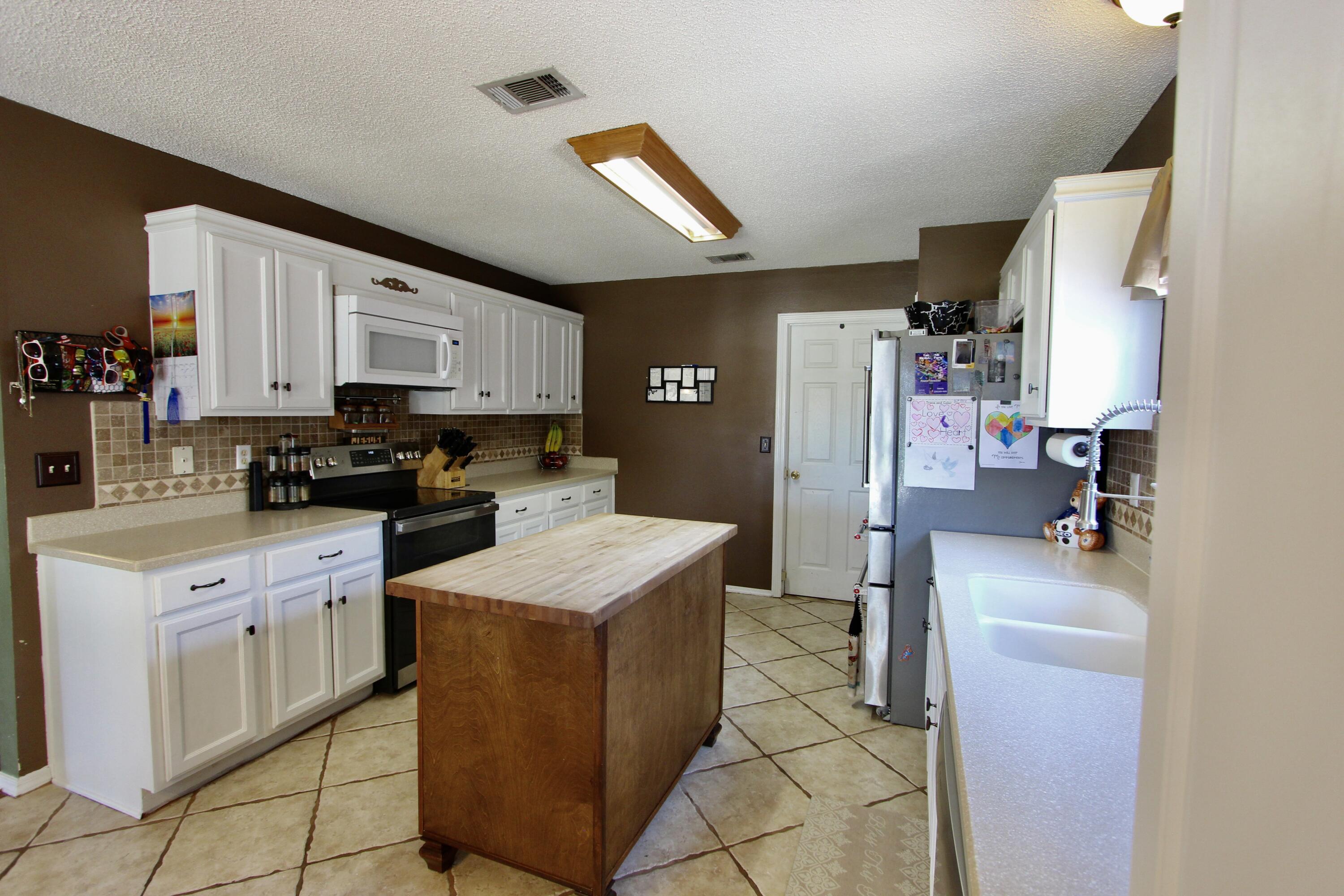 608 Huck Finn Lane