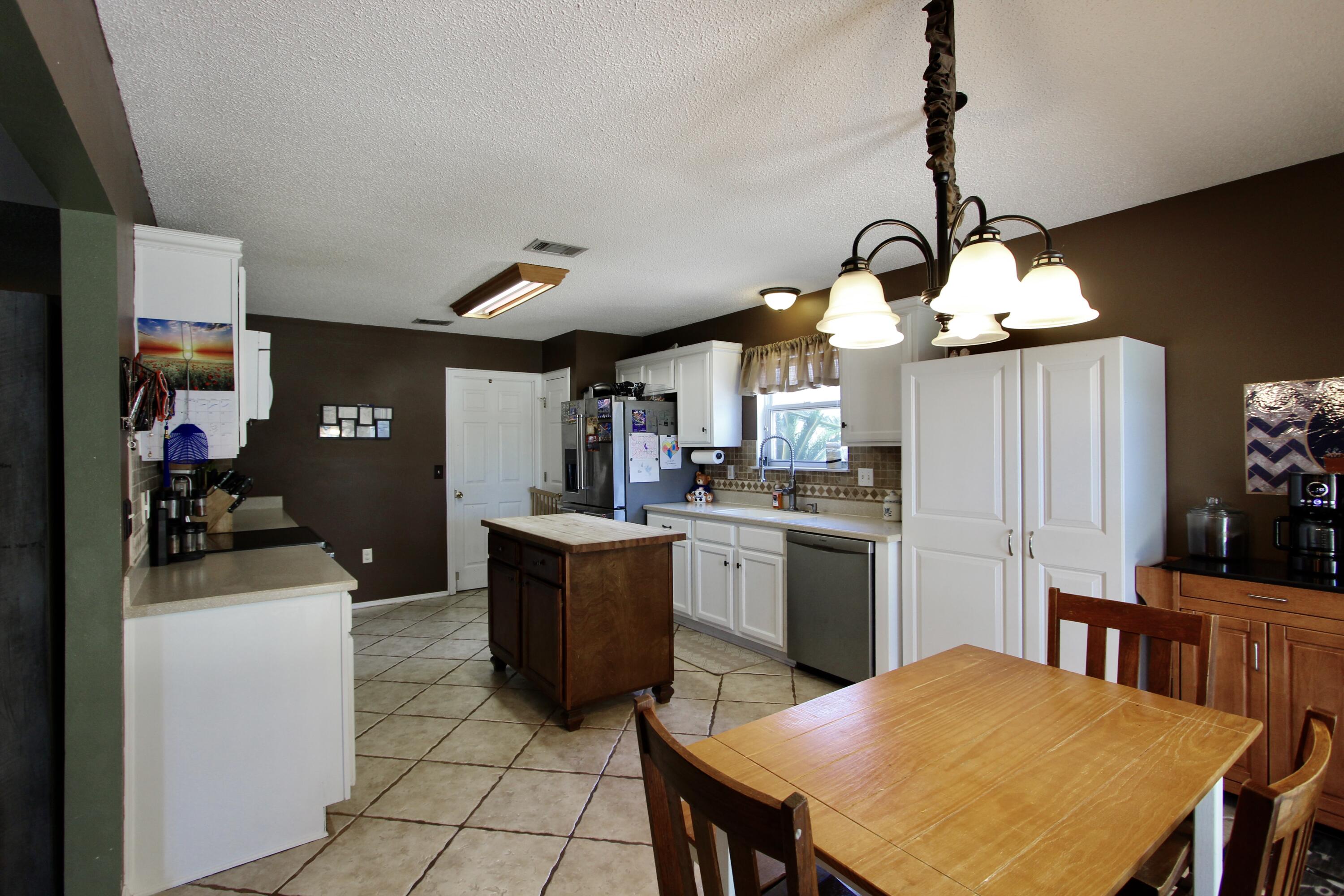 608 Huck Finn Lane