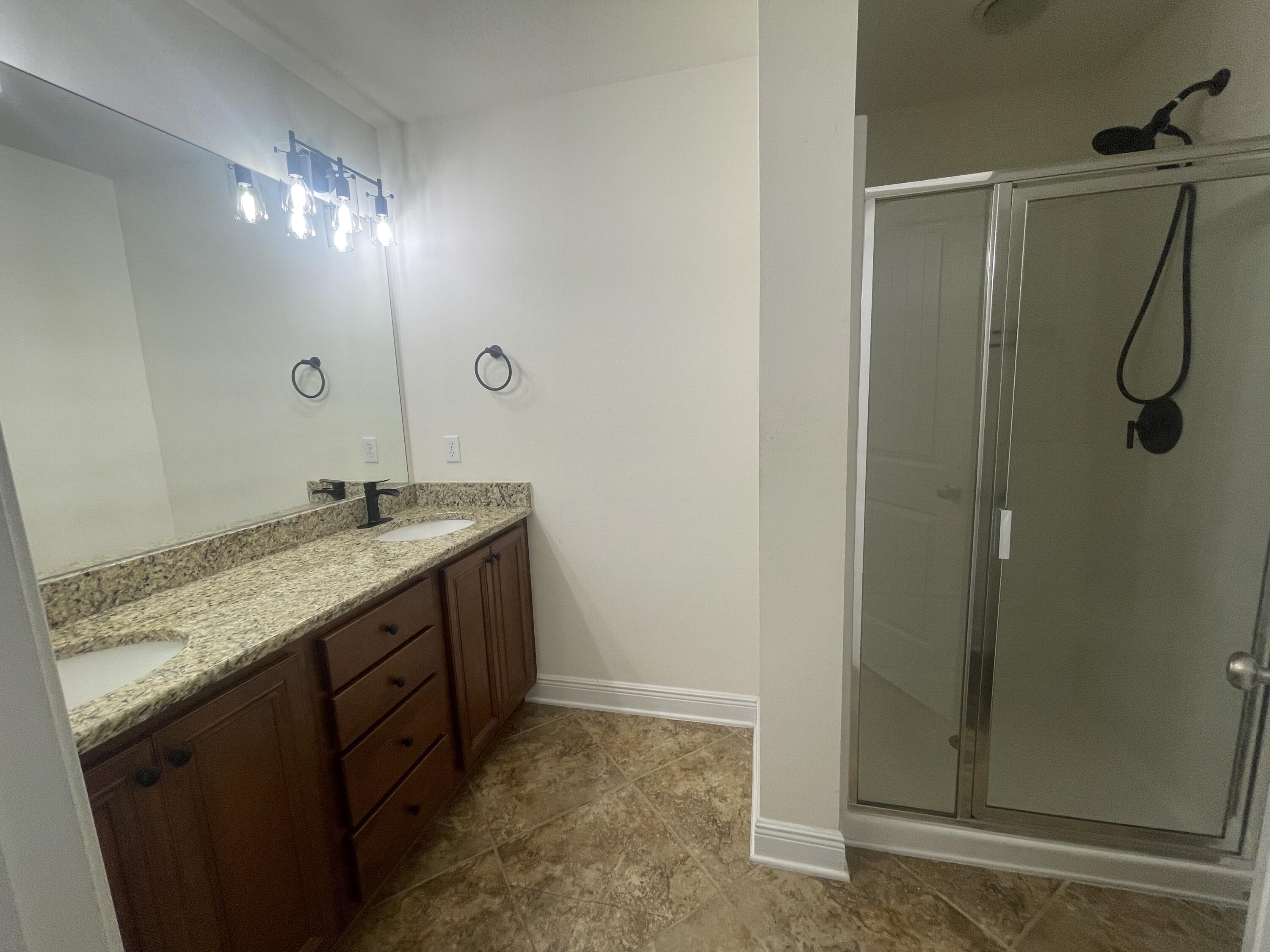 2125 Wilsons Plover Circle