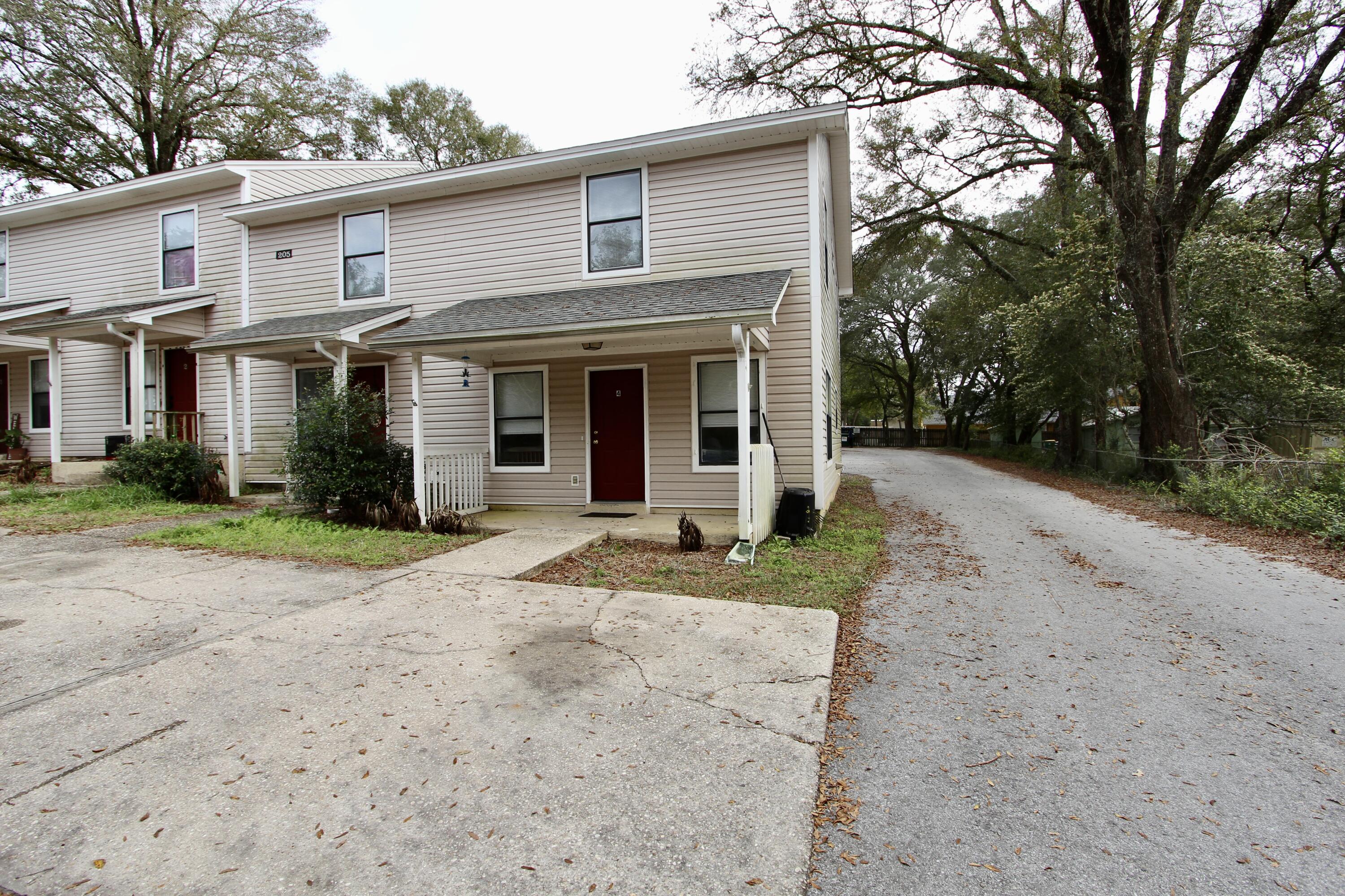 205 MARQUETTE Street, 4