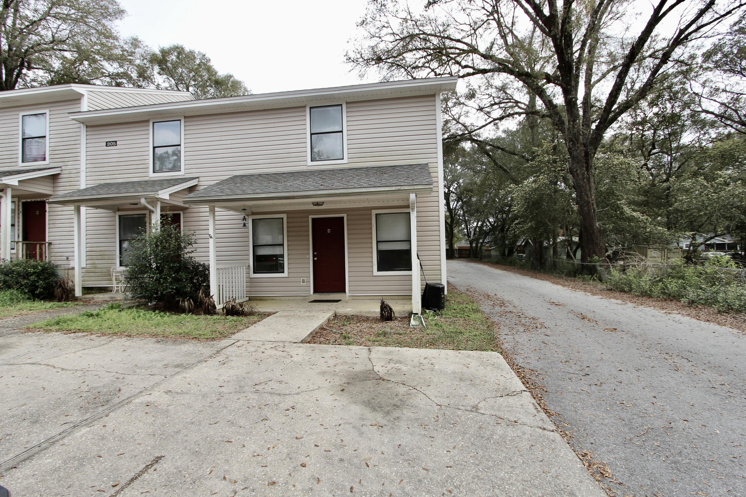 205 MARQUETTE Street, 4