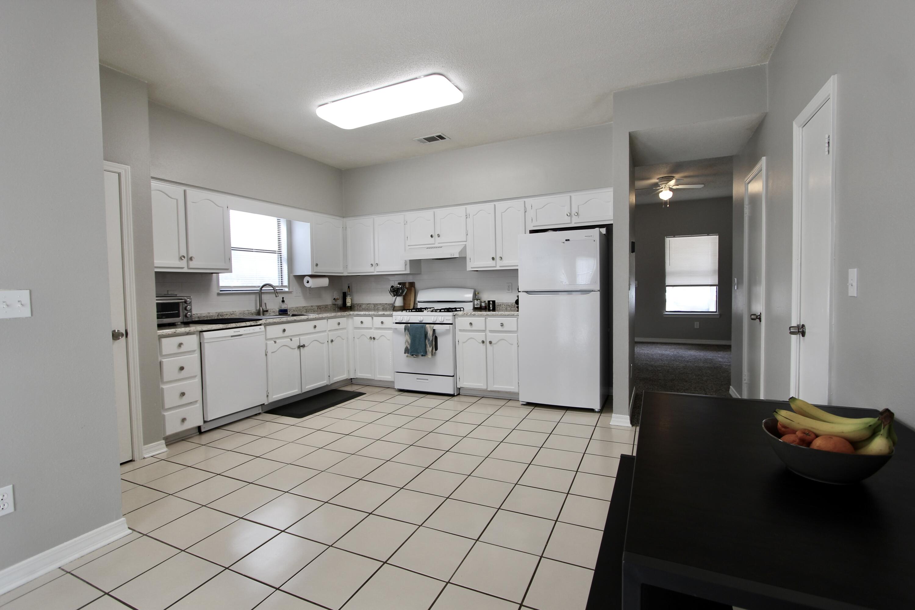 205 MARQUETTE Street, 4