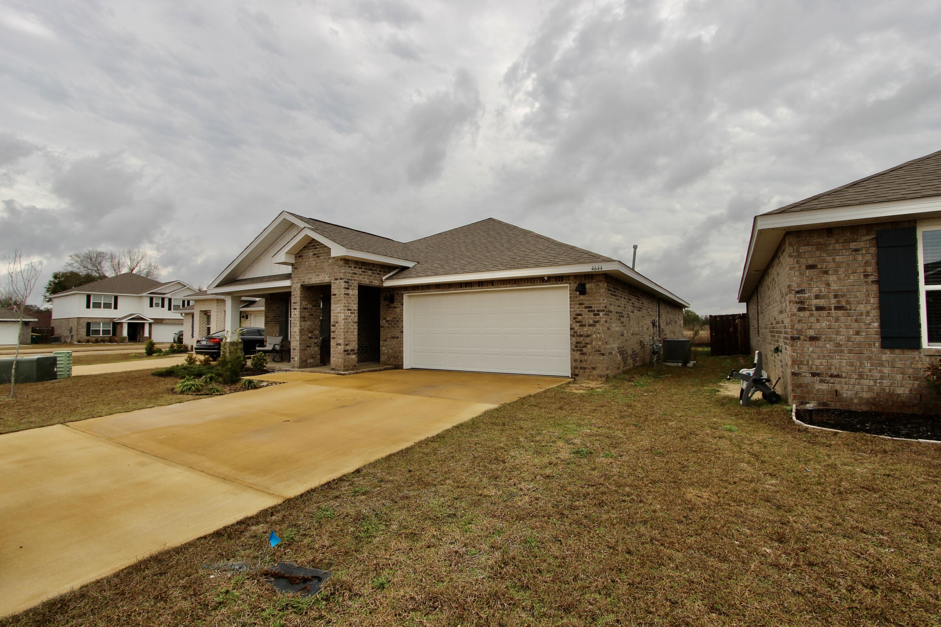 4644 Honor Guard Way