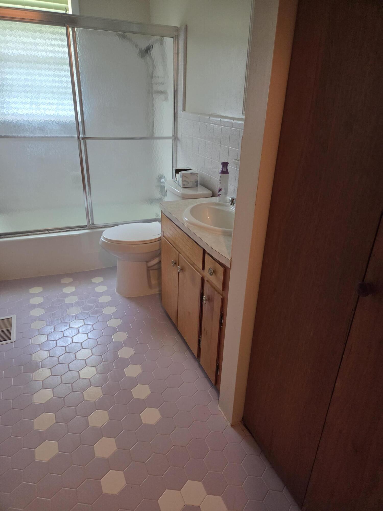 814 Maple Street Street