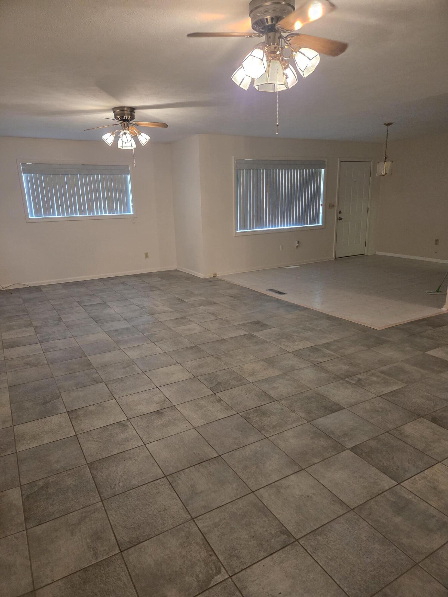 814 Maple Street Street