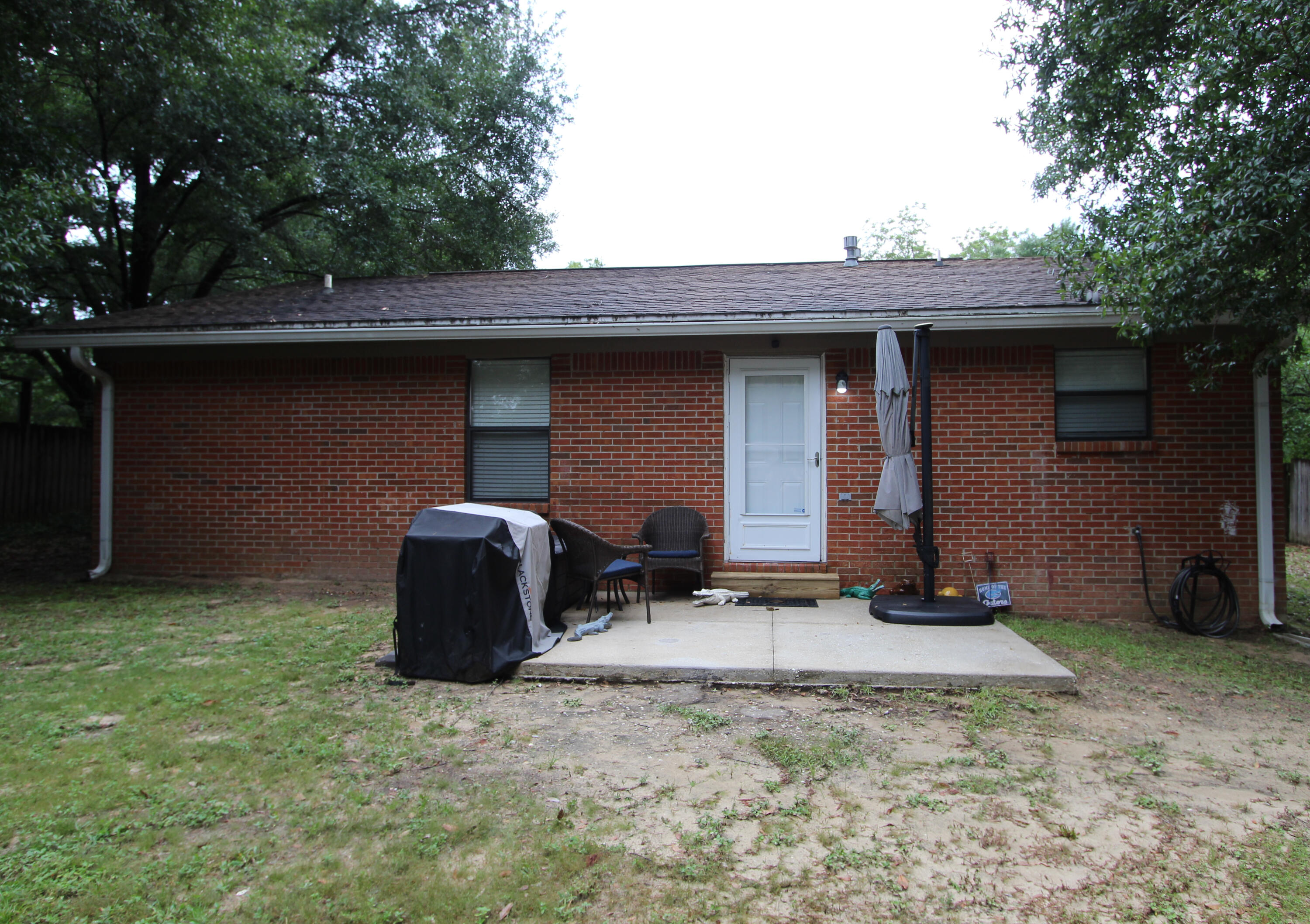 393 Crossland Street