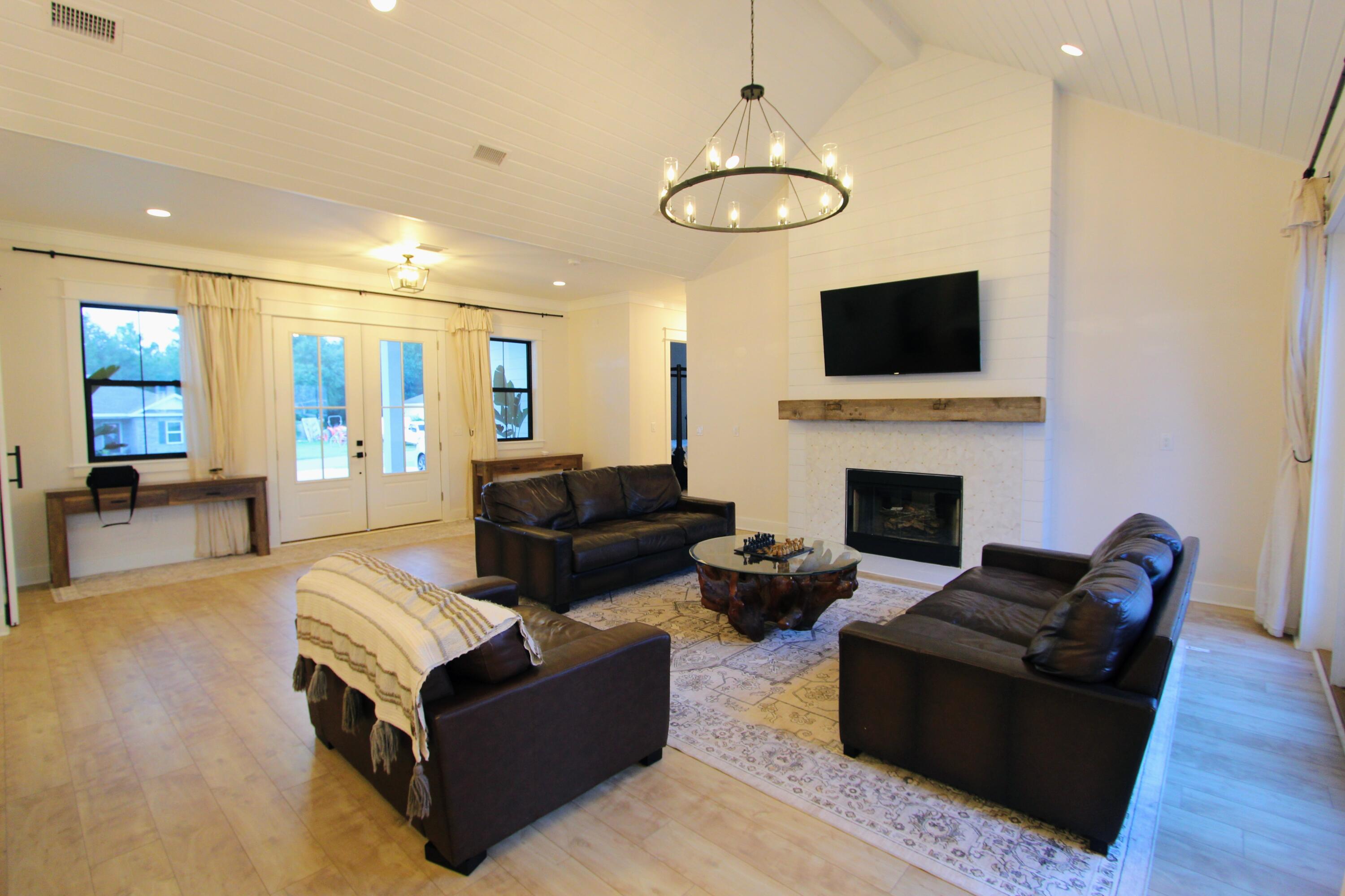 3116 Pinot Way
