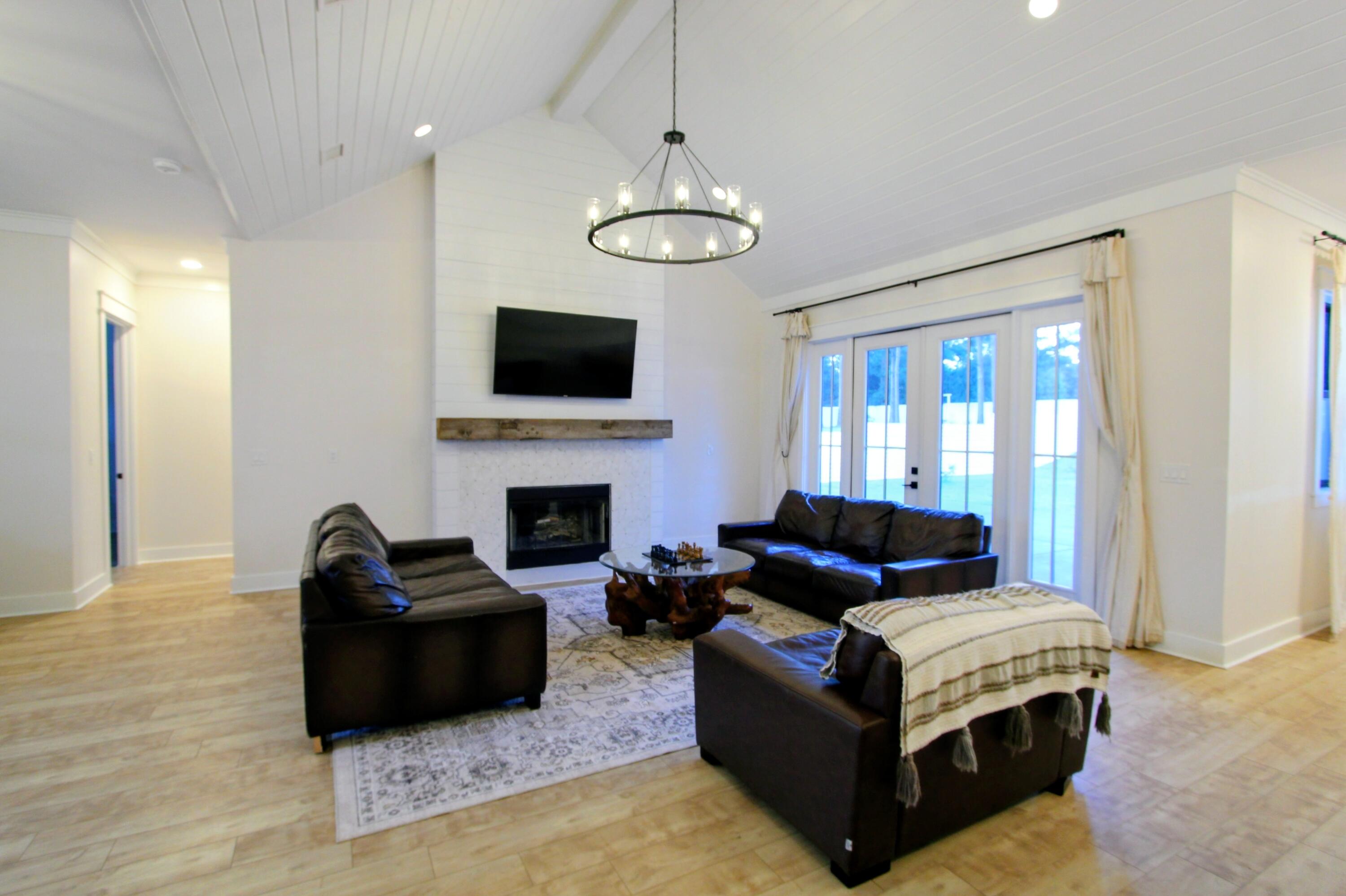 3116 Pinot Way