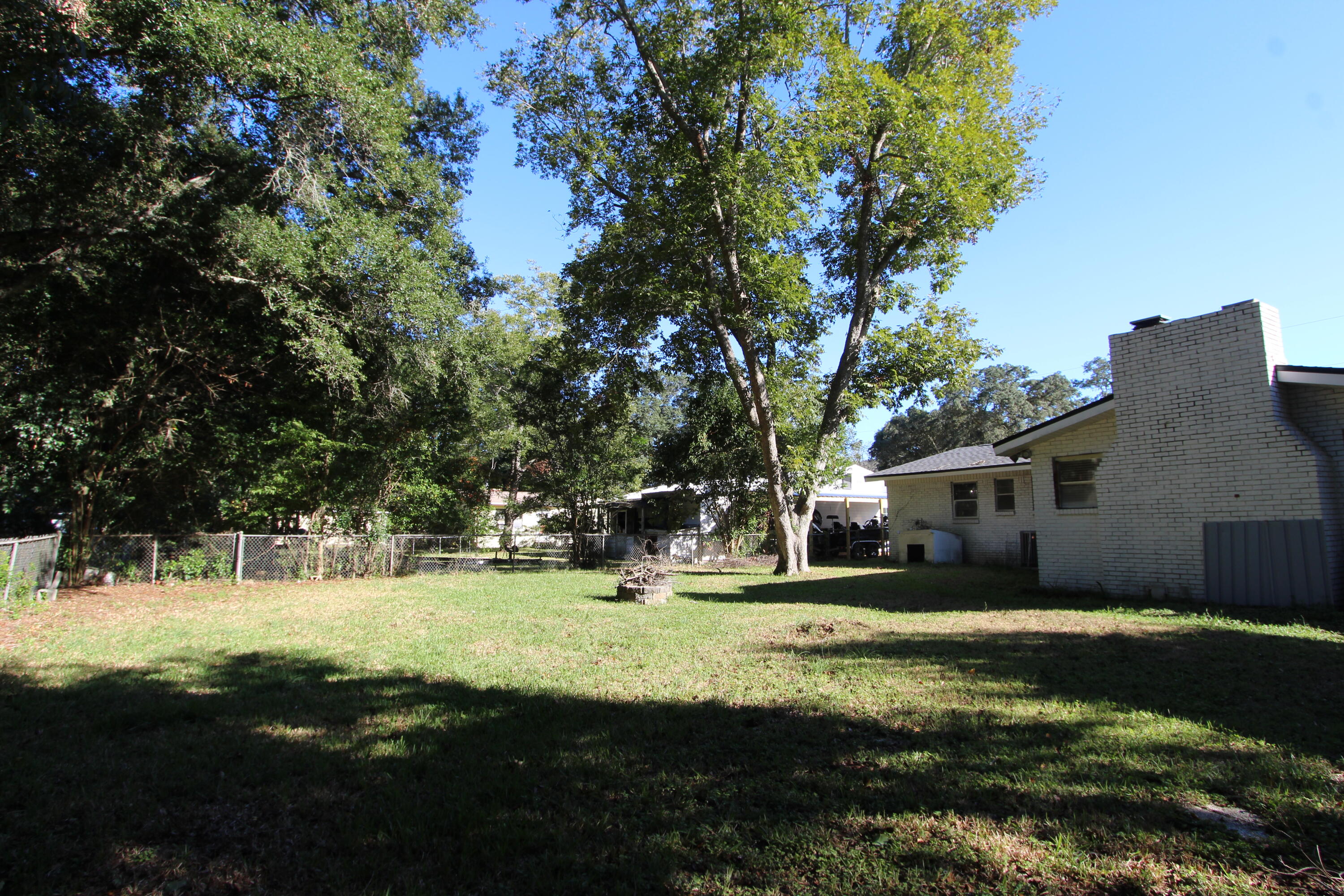 41 NW Moriarty Street