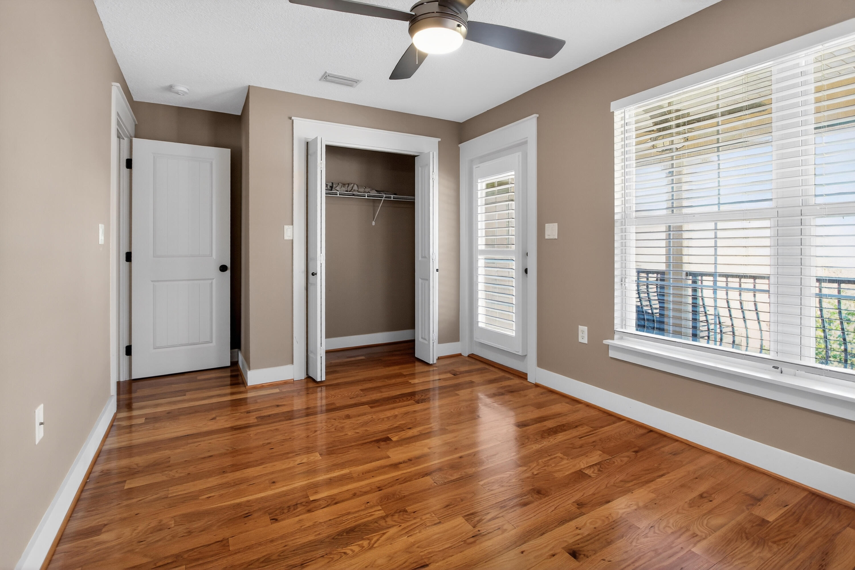 4196 Mossy Cove Court