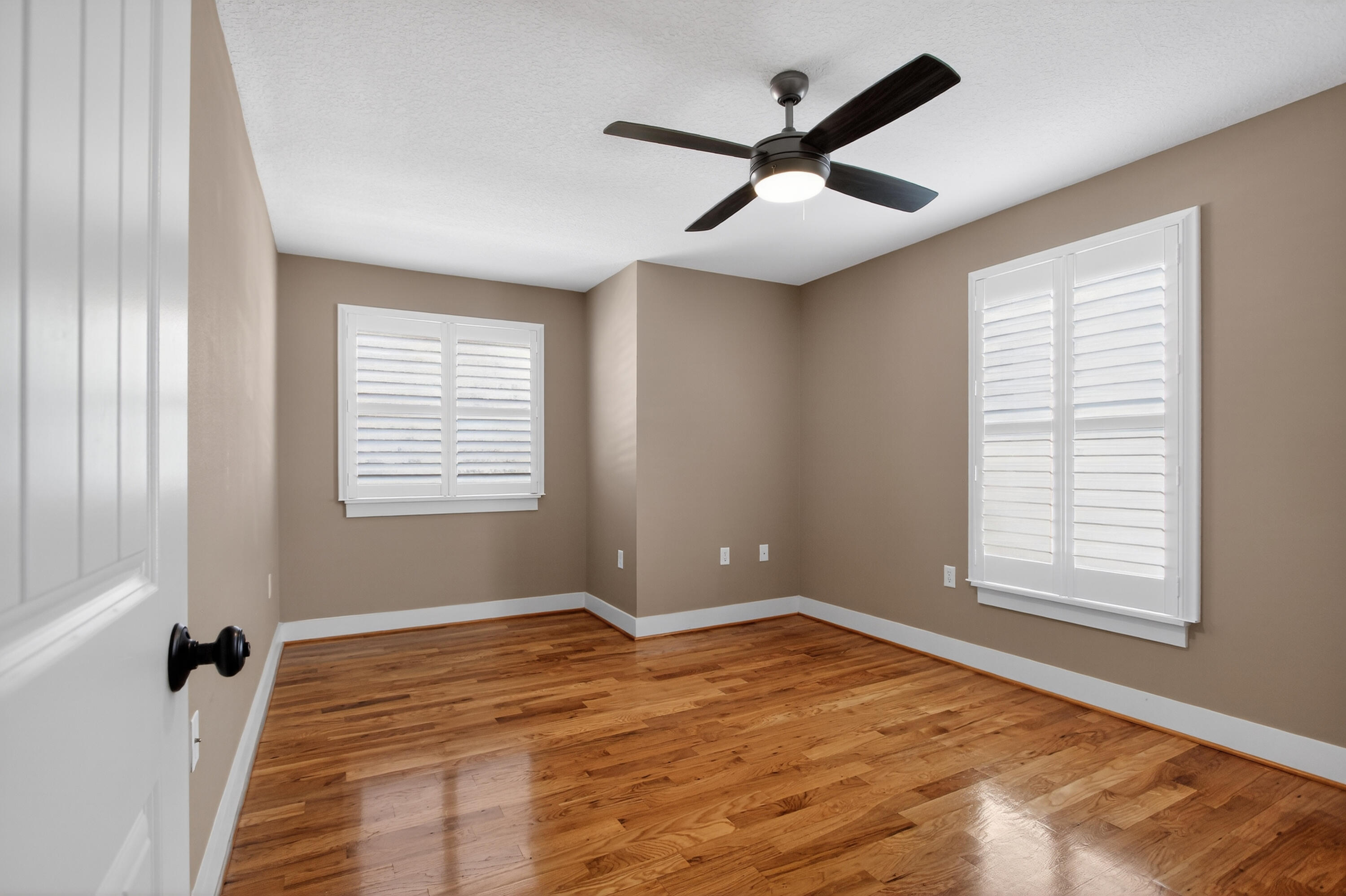 4196 Mossy Cove Court