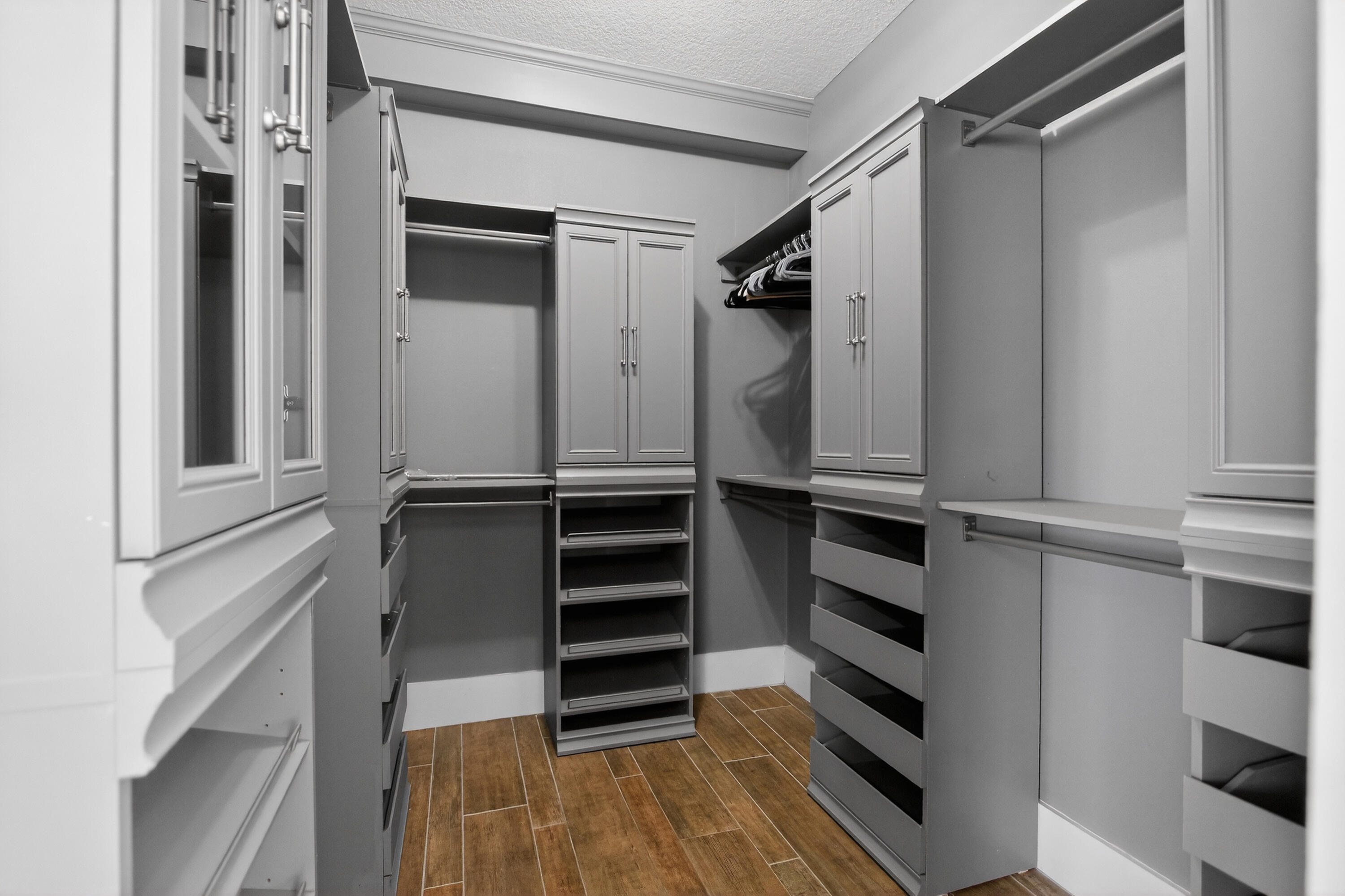 4196 Mossy Cove Court